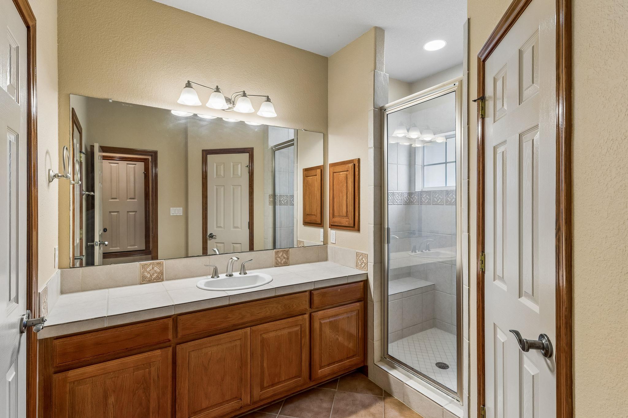 23621 Indian Divide Cv, Spicewood, TX 78669