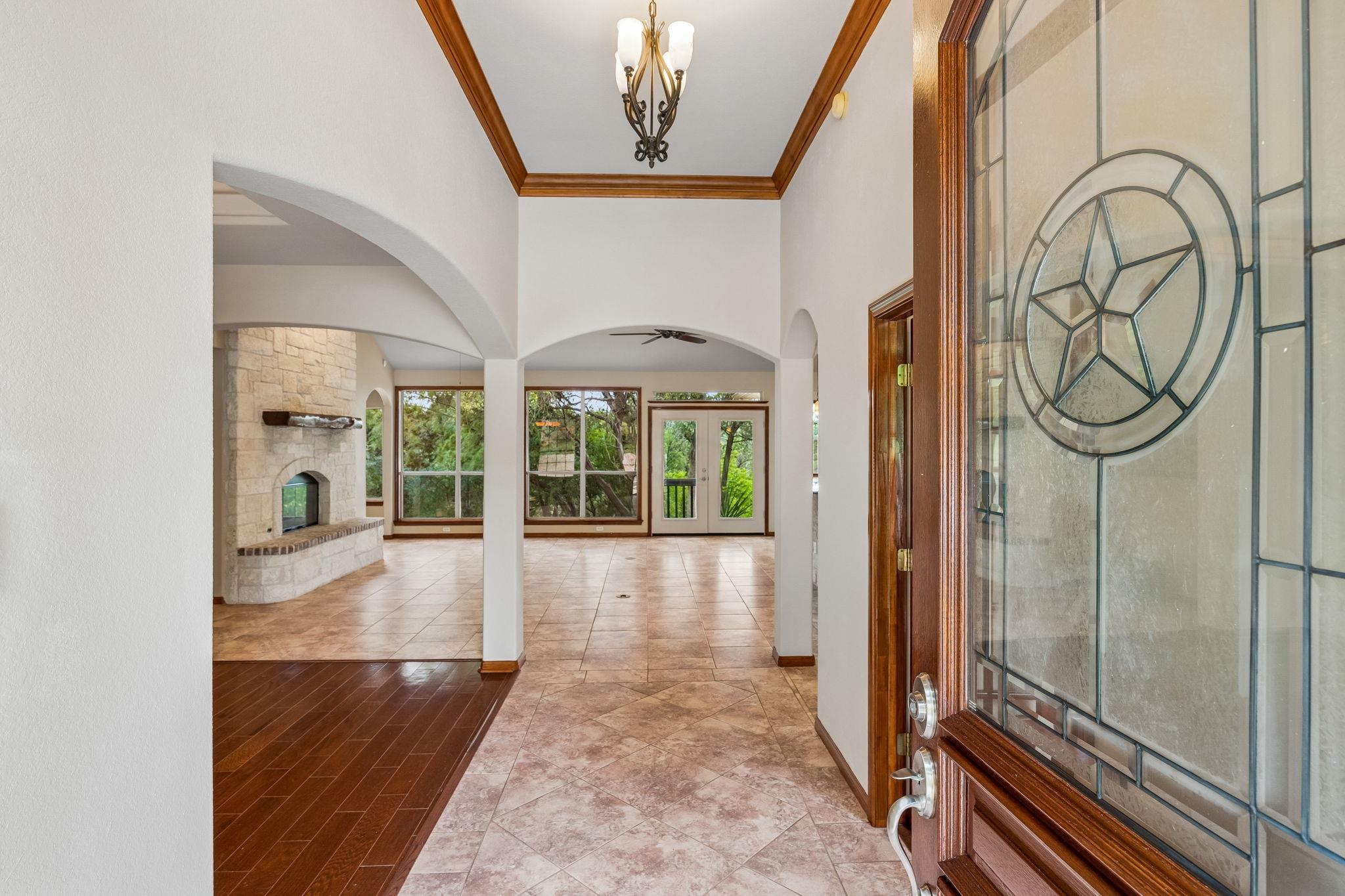 23621 Indian Divide Cv, Spicewood, TX 78669