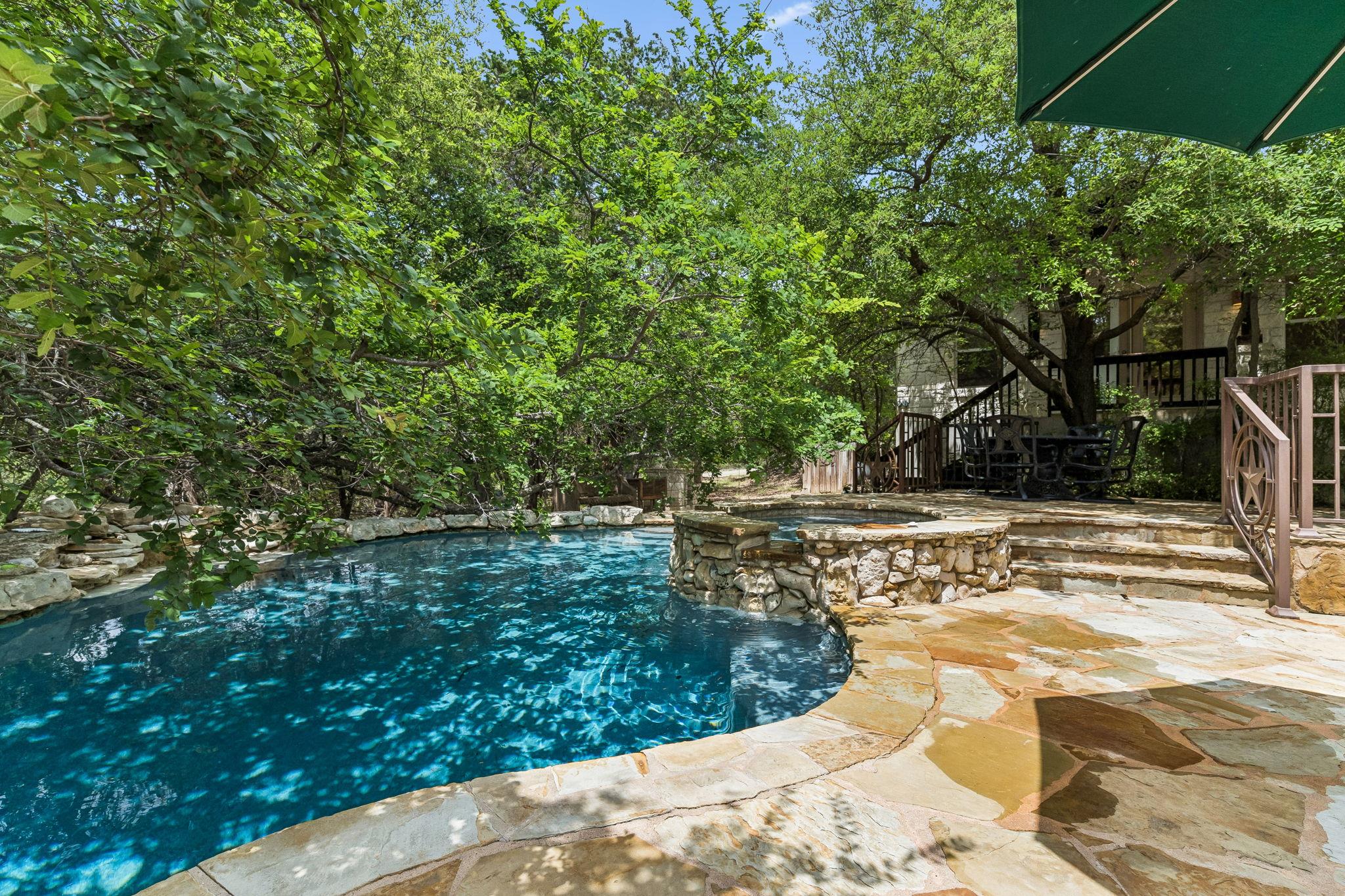 23621 Indian Divide Cv, Spicewood, TX 78669