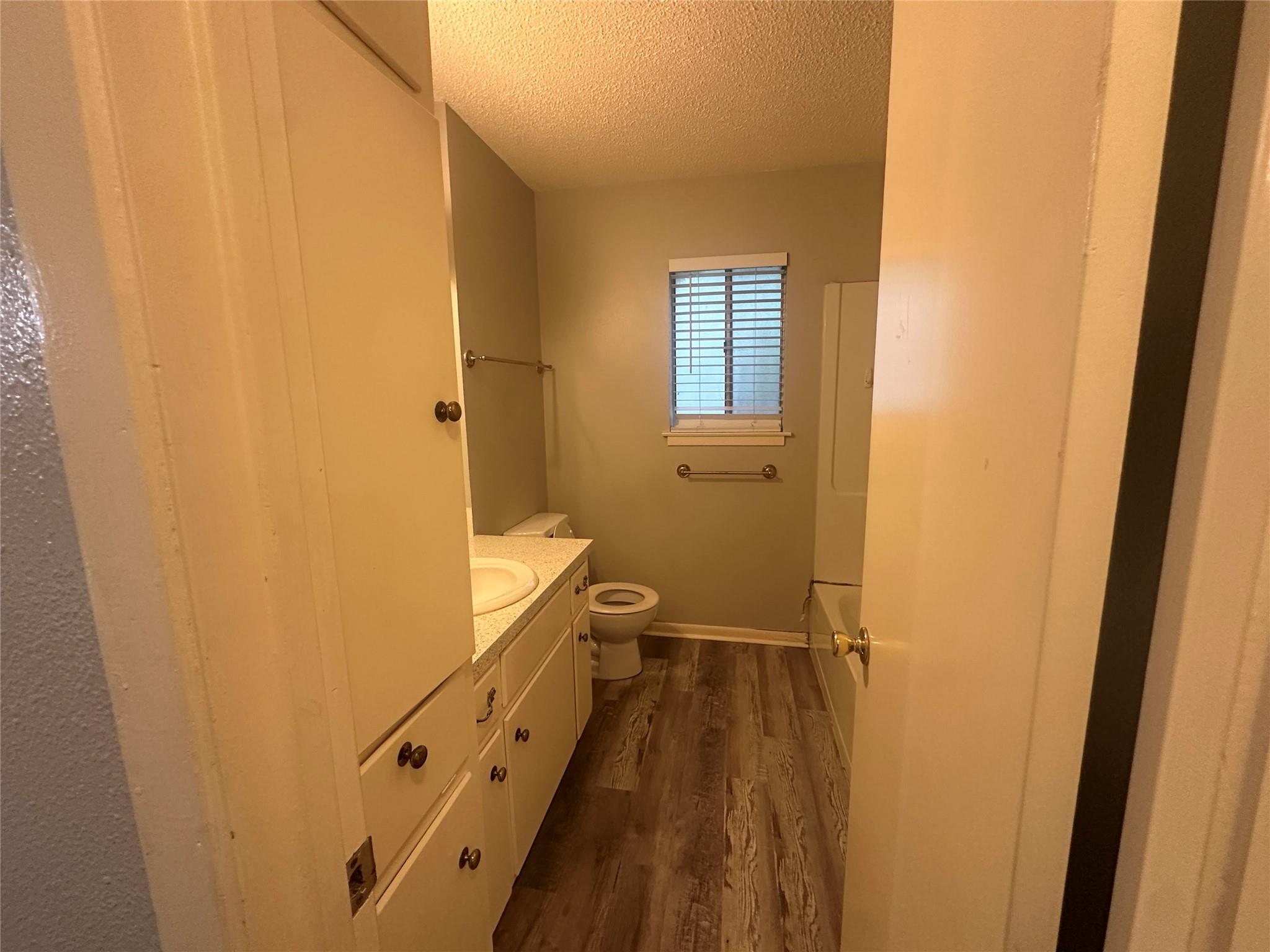 8910 Little Walnut # A, Austin, TX 78758