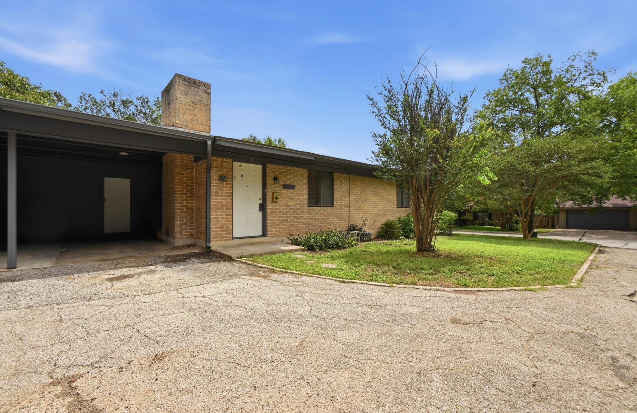 8910 Little Walnut # A, Austin, TX 78758