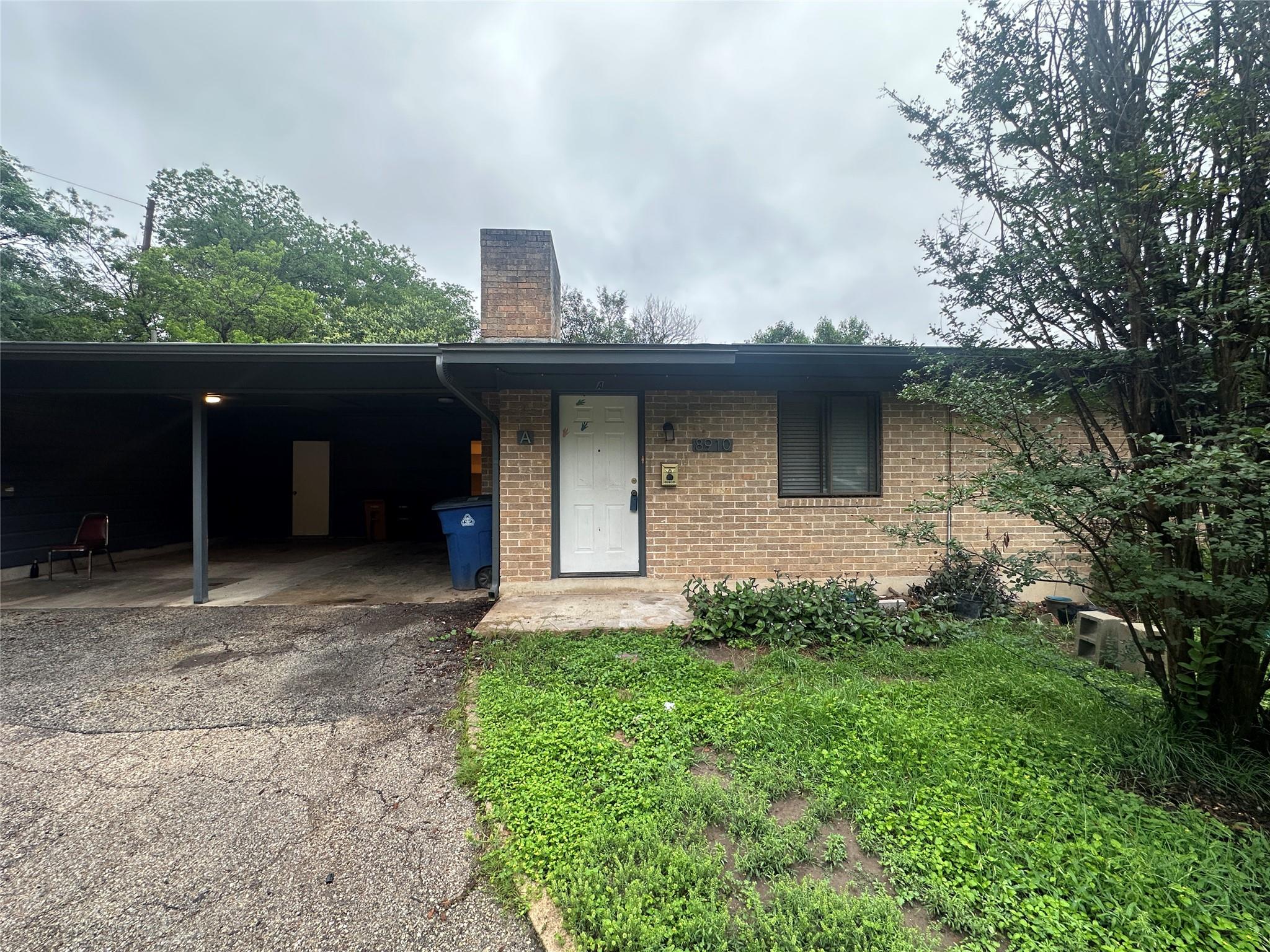 8910 Little Walnut # A, Austin, TX 78758