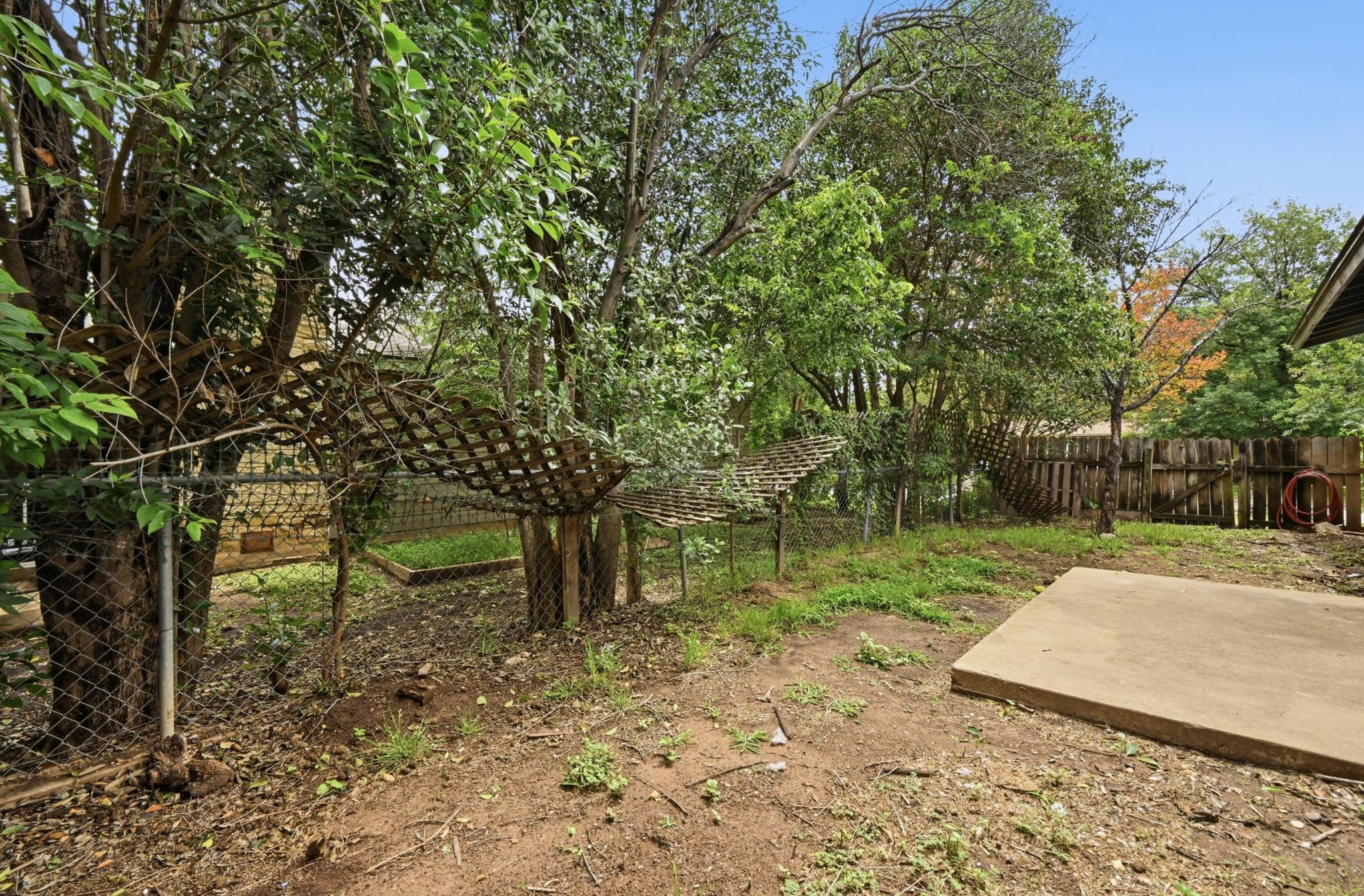 8910 Little Walnut # A, Austin, TX 78758