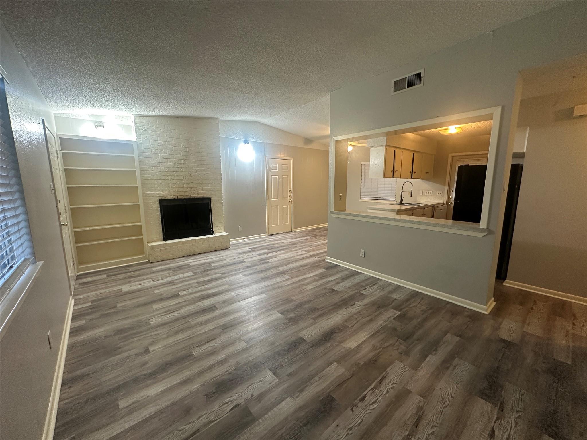 8910 Little Walnut # A, Austin, TX 78758