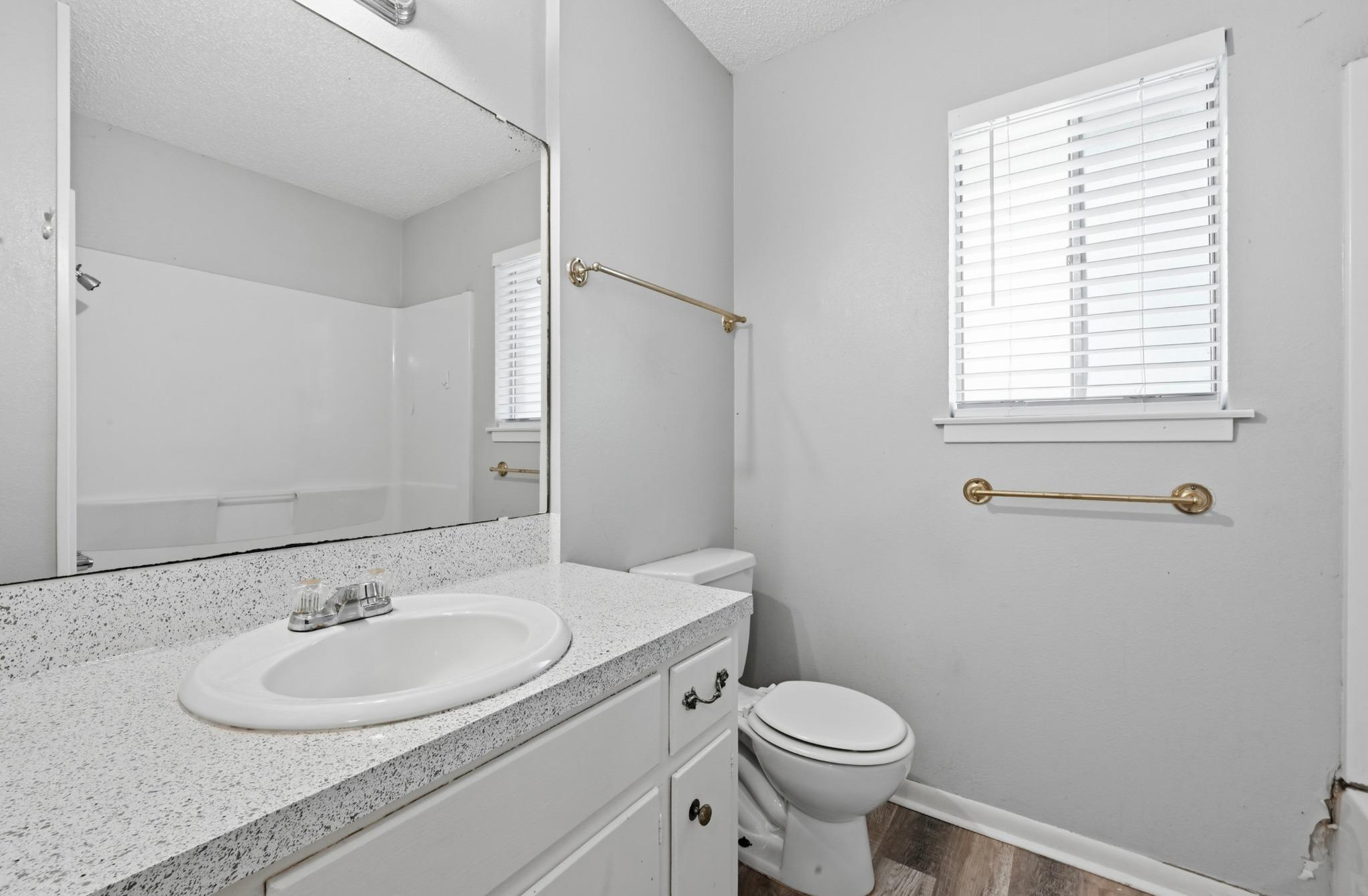 8910 Little Walnut # A, Austin, TX 78758