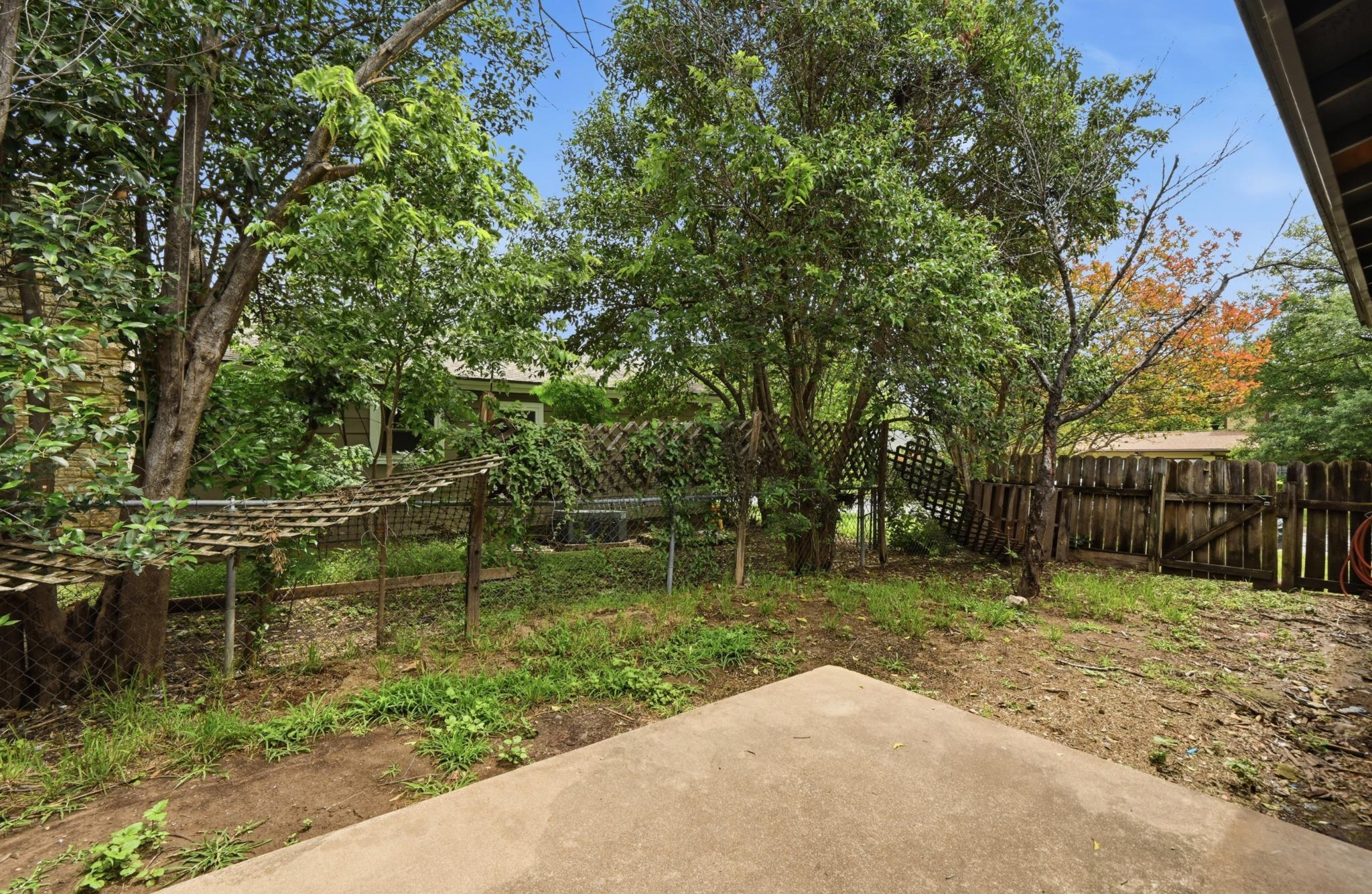 8910 Little Walnut # A, Austin, TX 78758