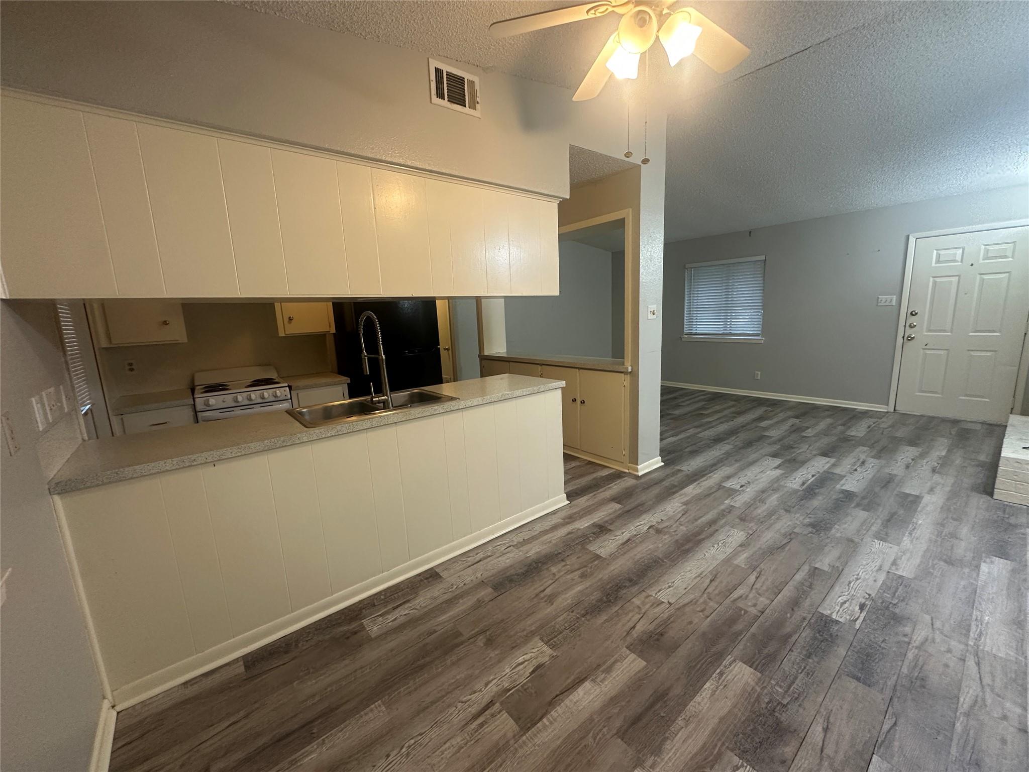 8910 Little Walnut # A, Austin, TX 78758