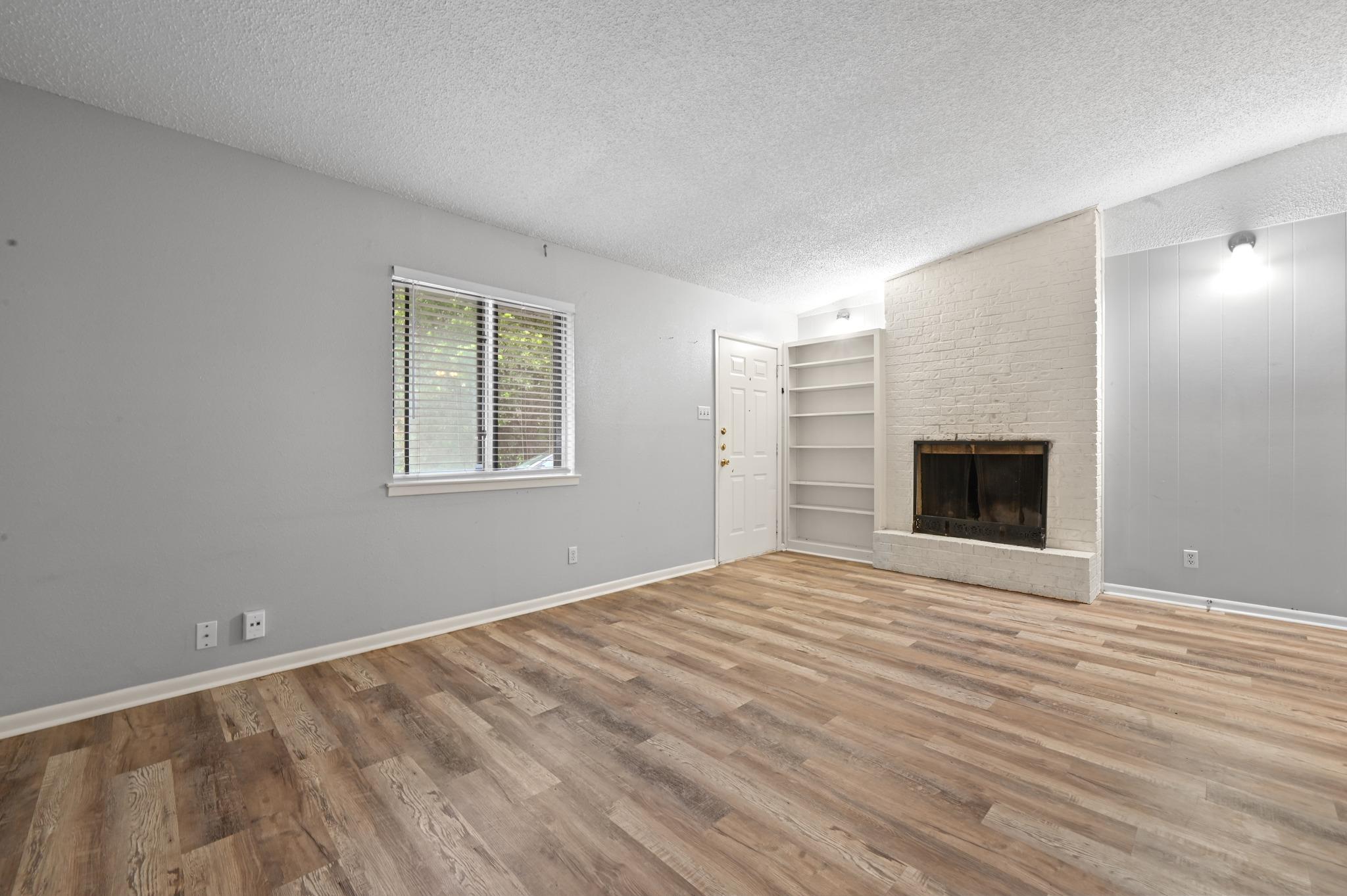 8910 Little Walnut # A, Austin, TX 78758
