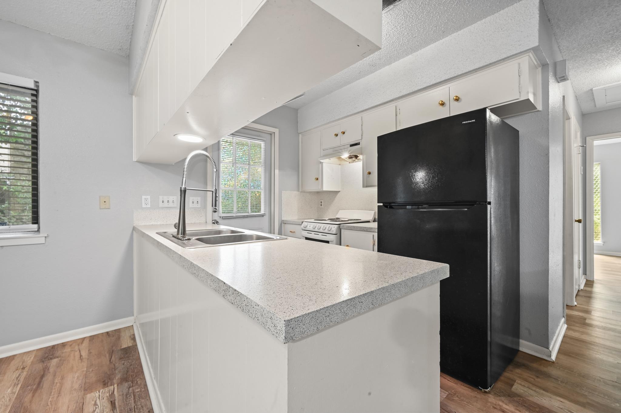 8910 Little Walnut # A, Austin, TX 78758
