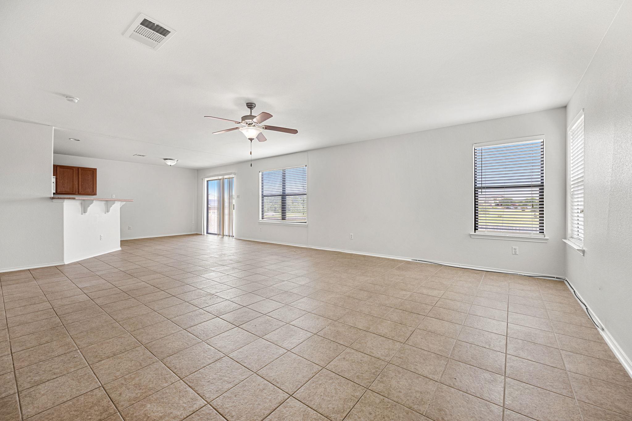 821 Tumbleweed Trl, Temple, TX 76502