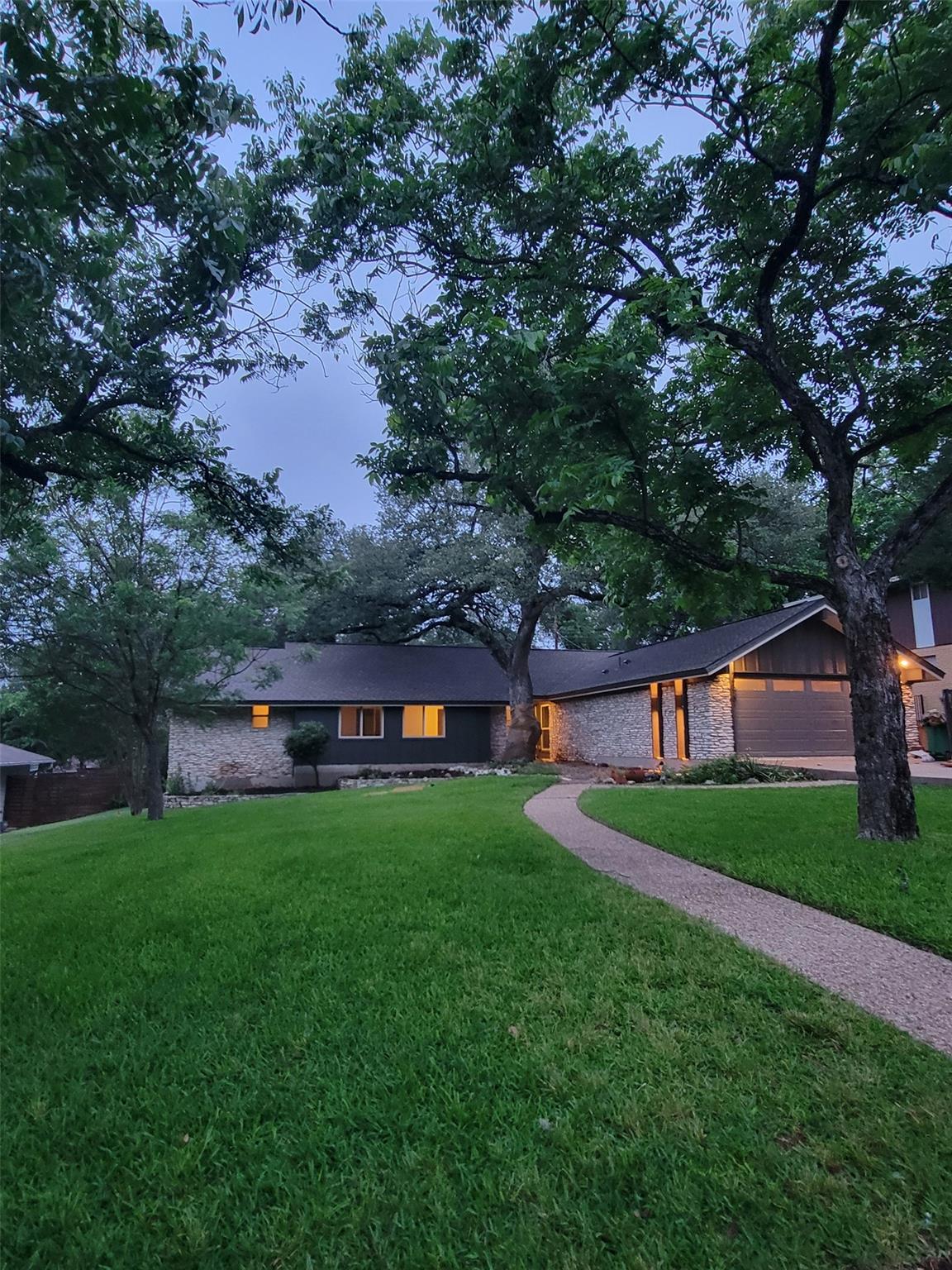 7906 Havenwood Dr, Austin, TX 78759