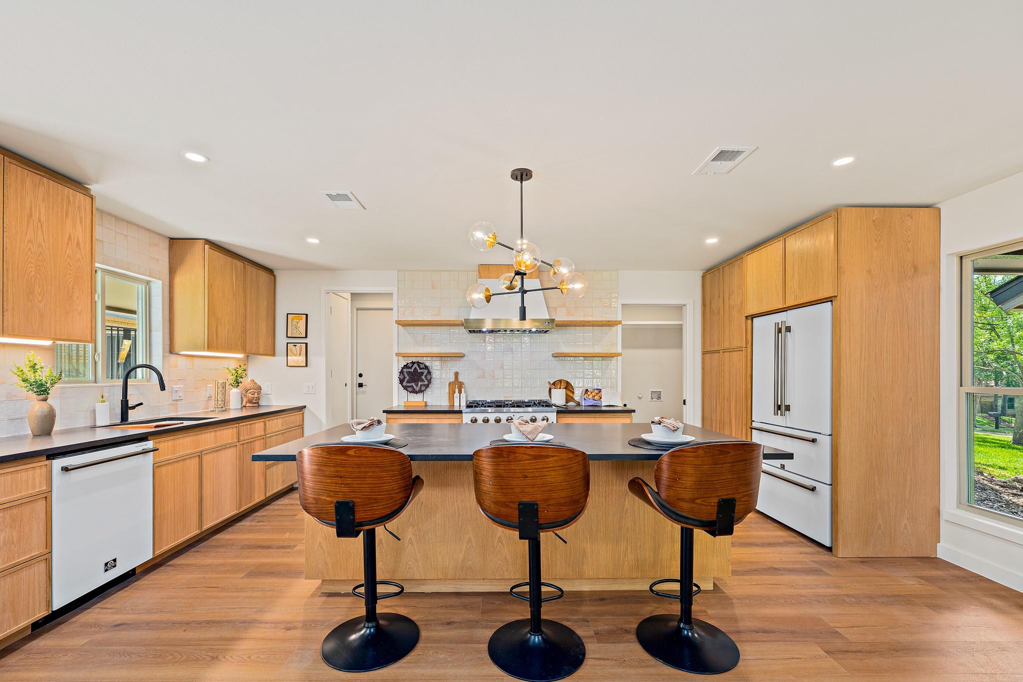 7906 Havenwood Dr, Austin, TX 78759