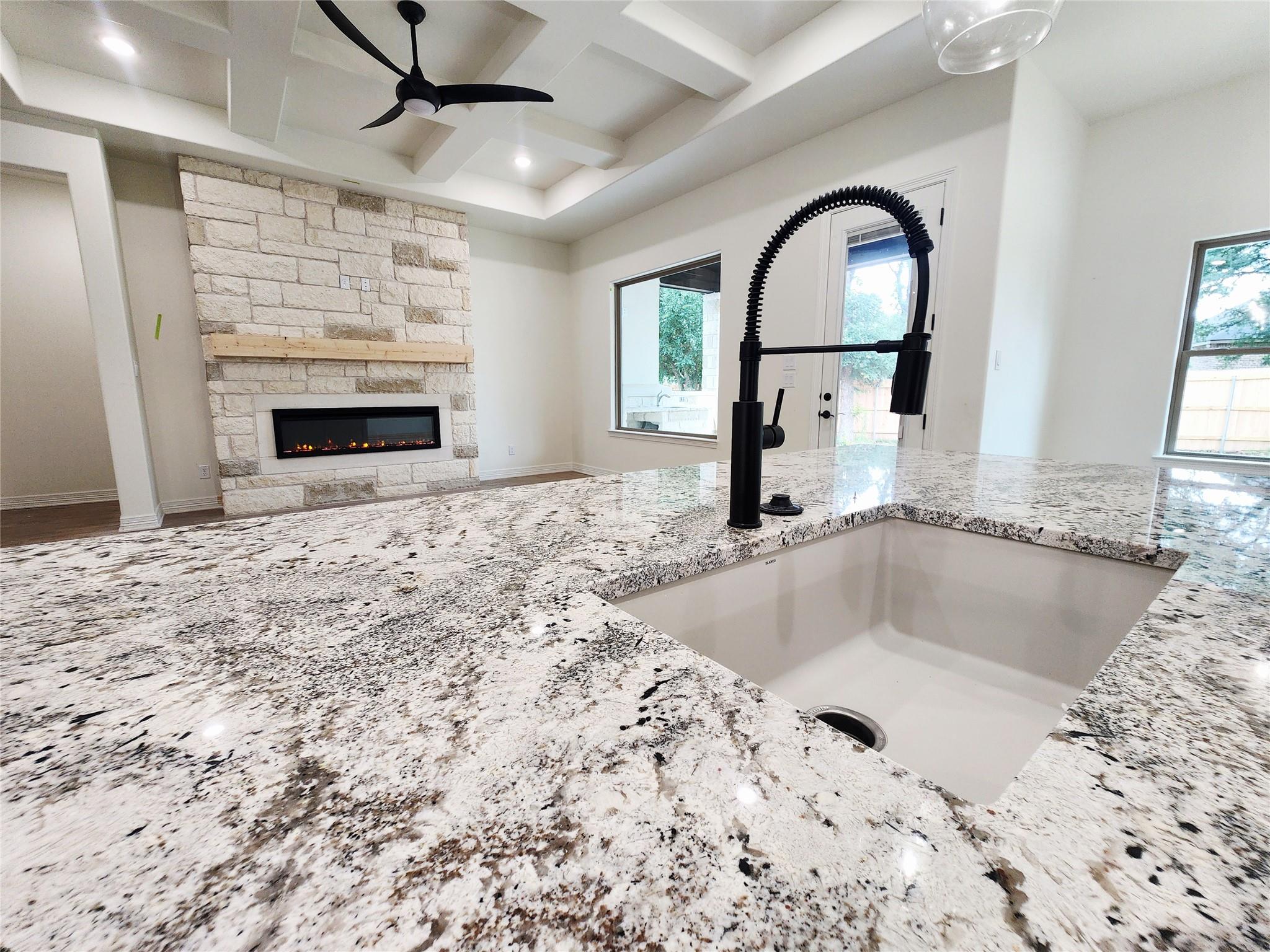 813 Golden Eagle Cv, Salado, TX 76571