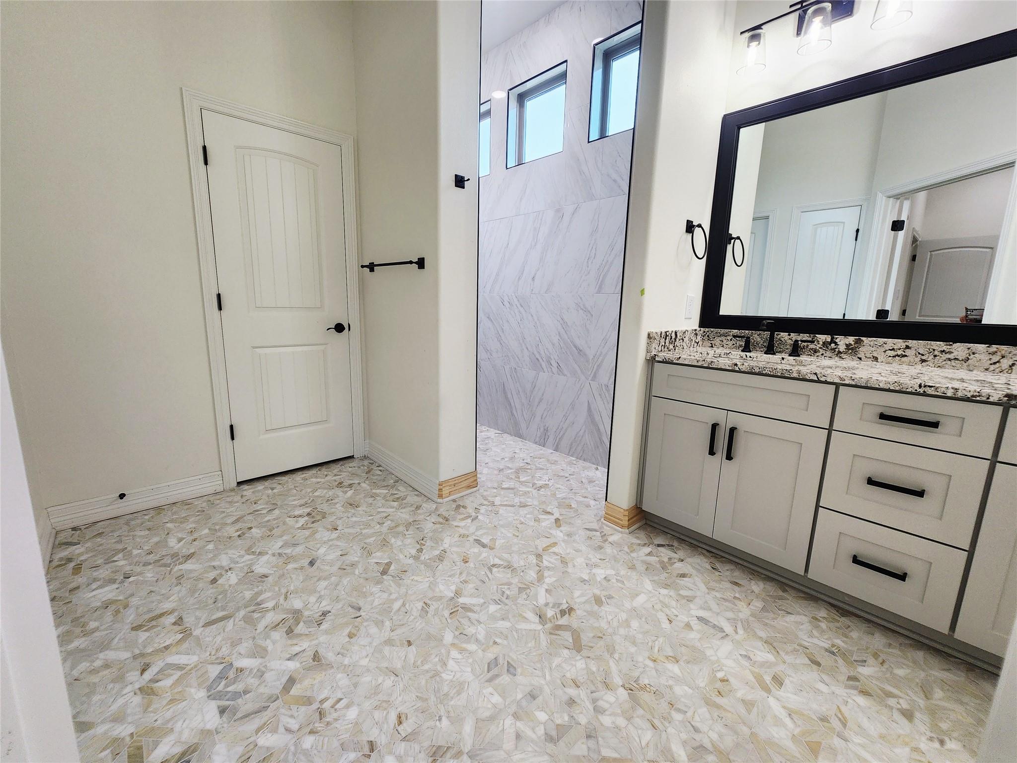 813 Golden Eagle Cv, Salado, TX 76571