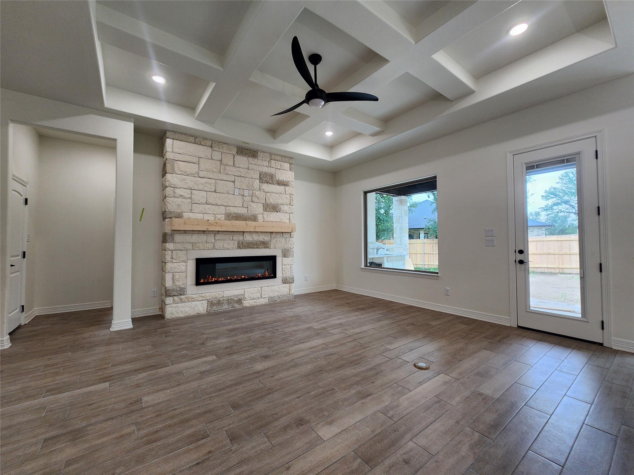 813 Golden Eagle Cv, Salado, TX 76571