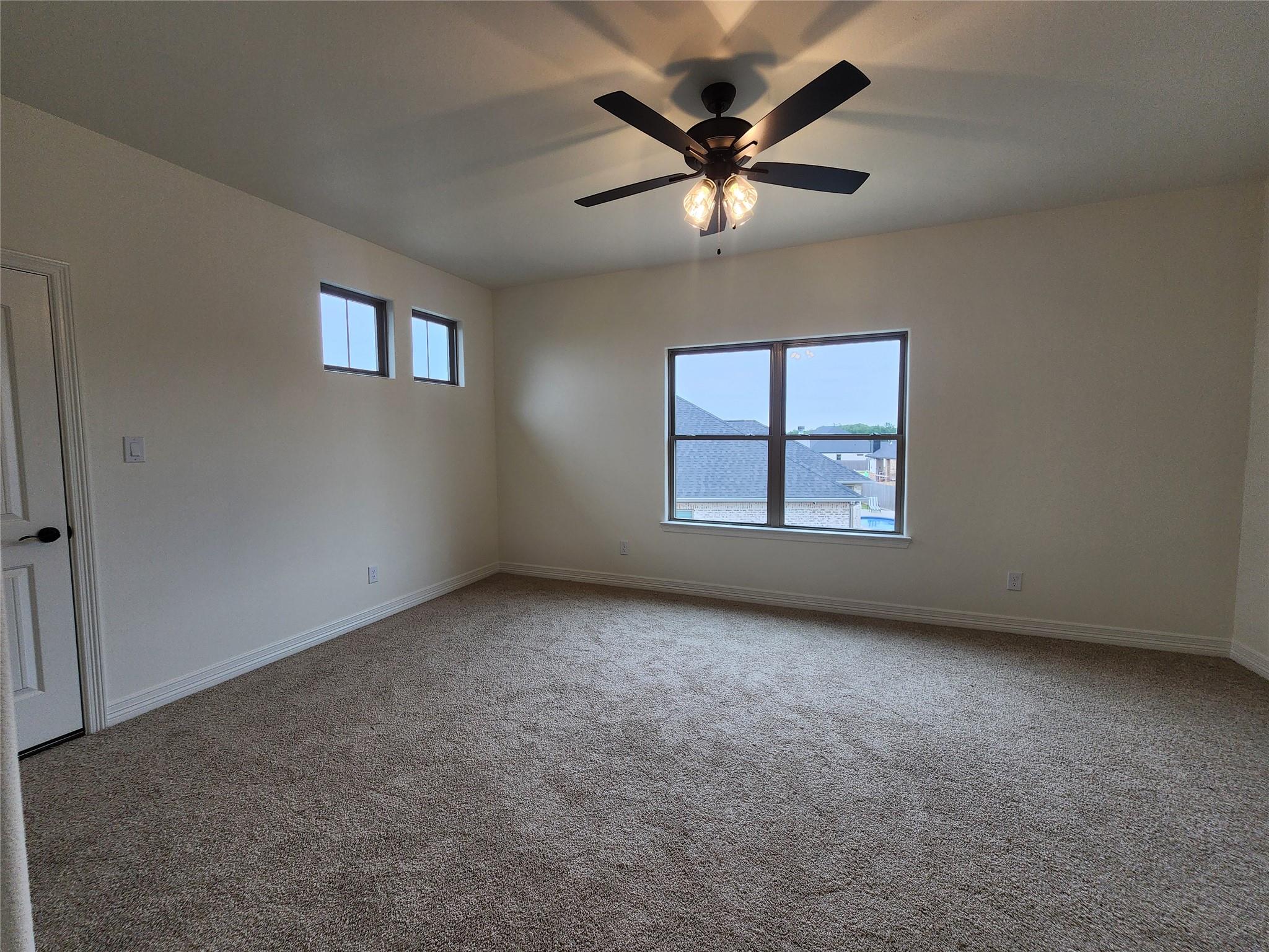 813 Golden Eagle Cv, Salado, TX 76571
