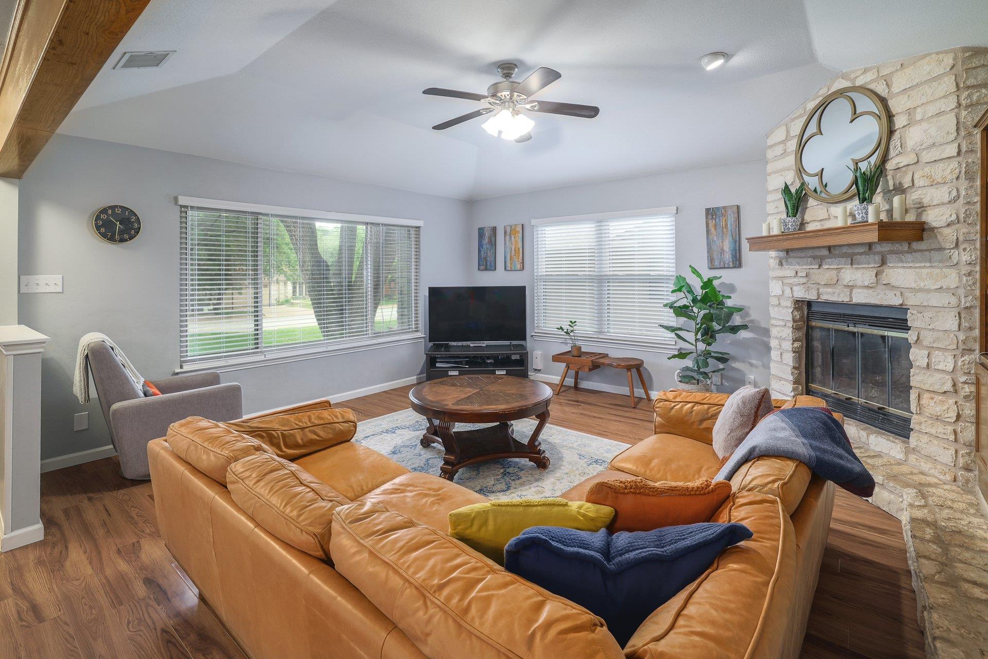 11200 Stormy Ridge Rd, Austin, TX 78739