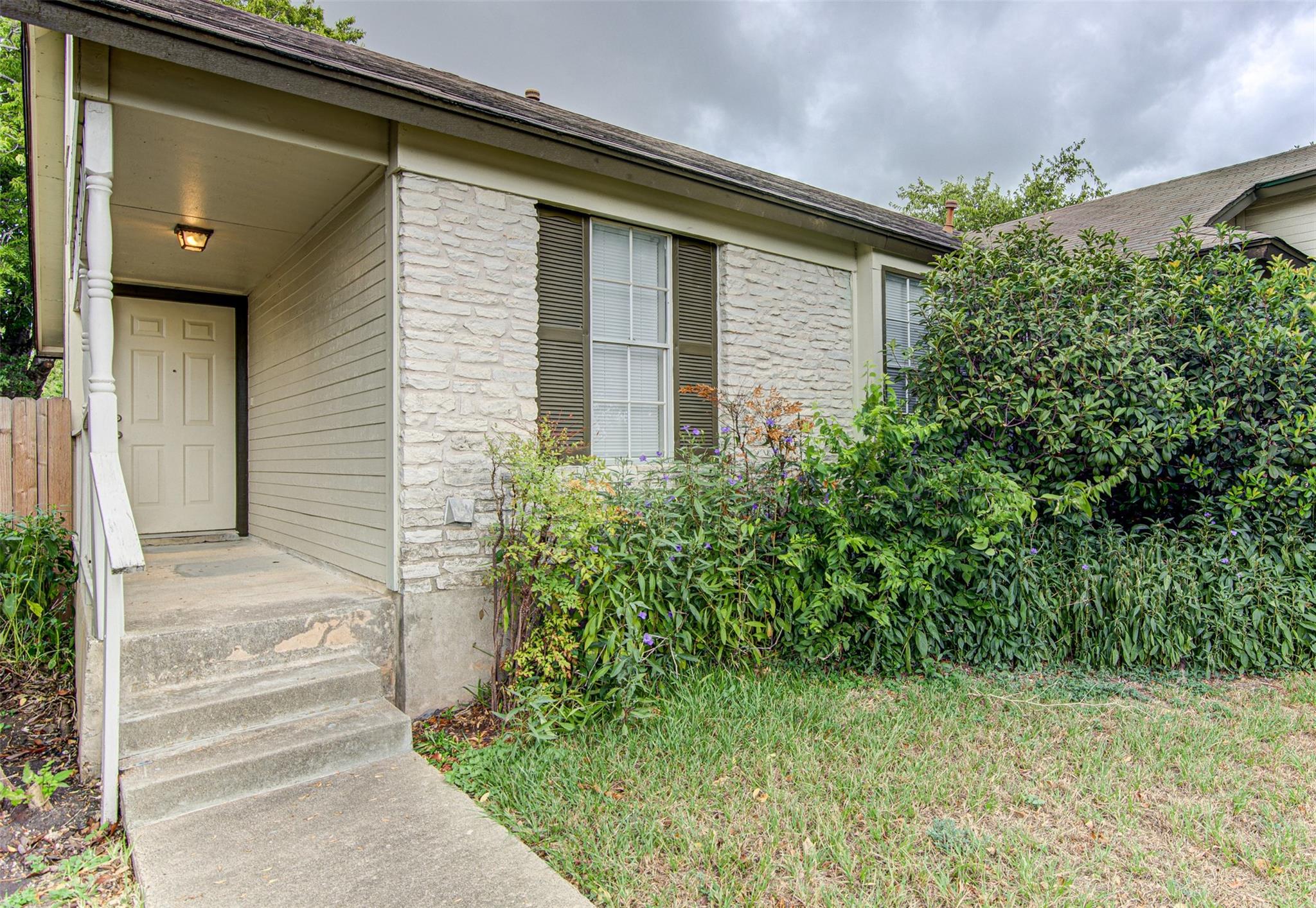8116 West Gate Blvd # B, Austin, TX 78745