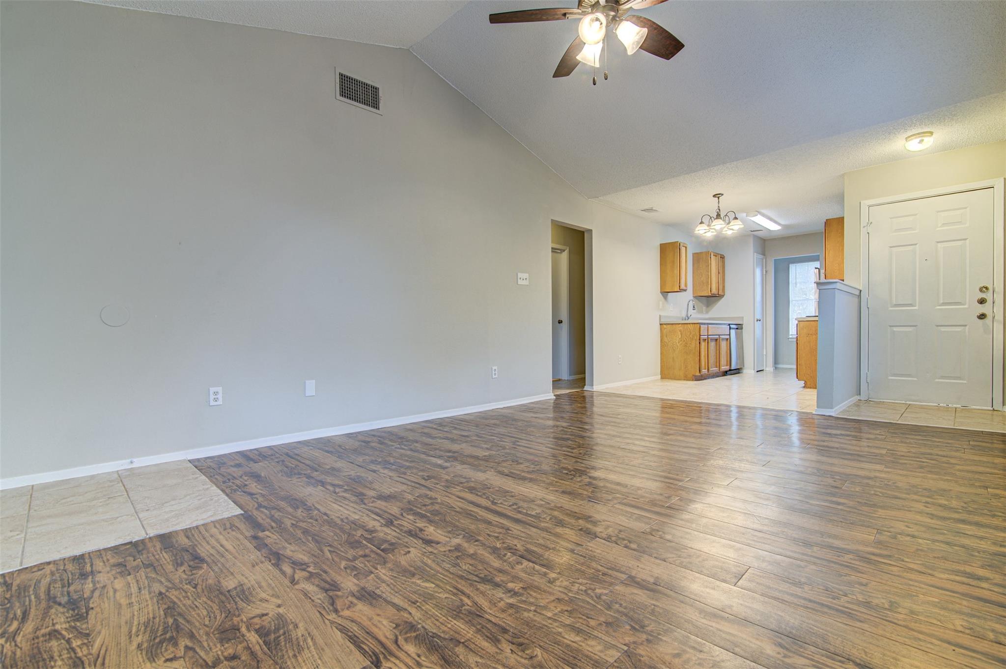8116 West Gate Blvd # B, Austin, TX 78745