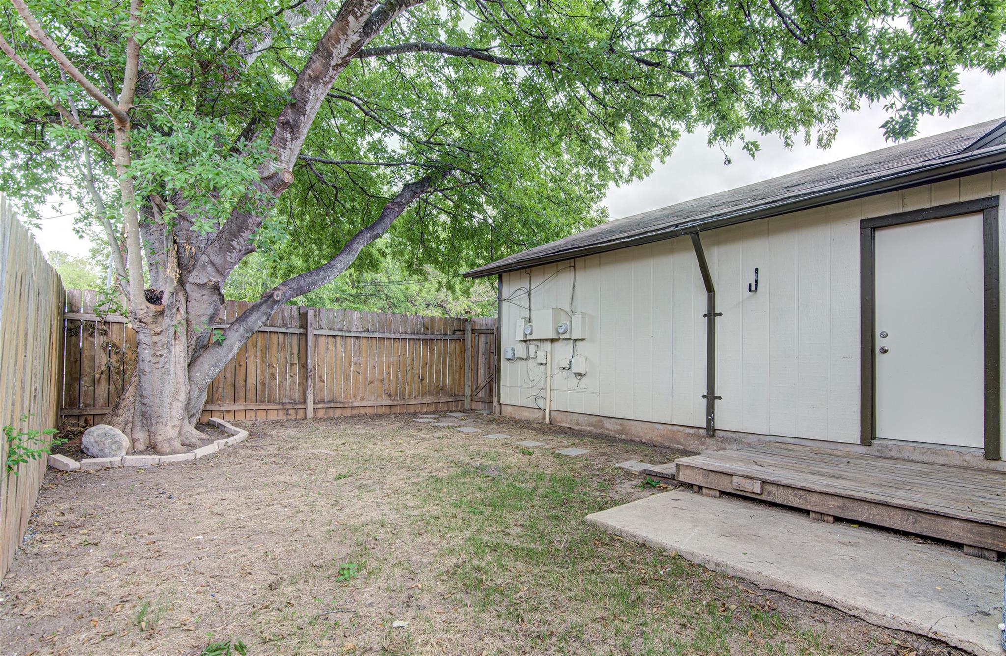 8116 West Gate Blvd # B, Austin, TX 78745