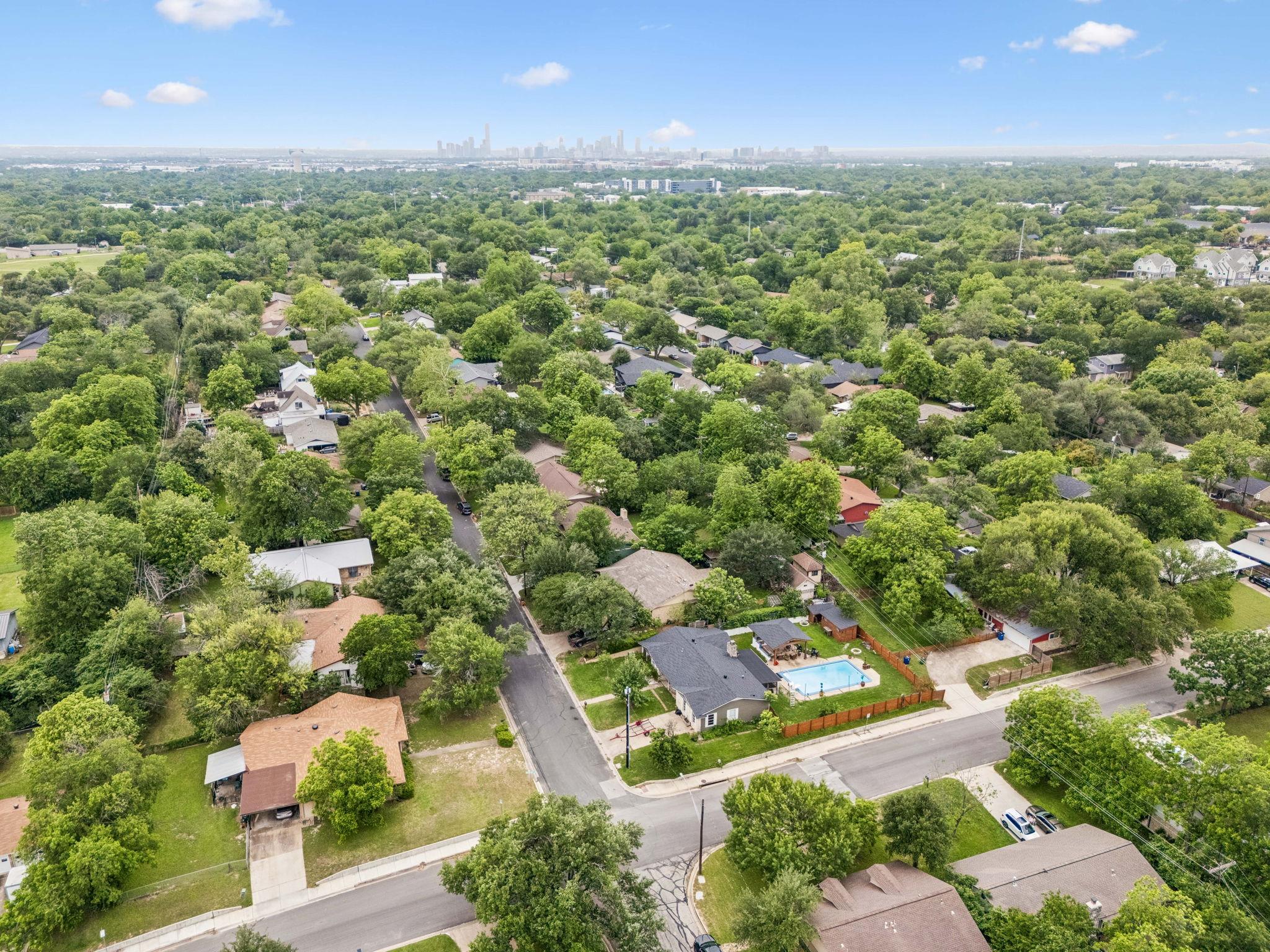 6902 Notre Dame Dr, Austin, TX 78723