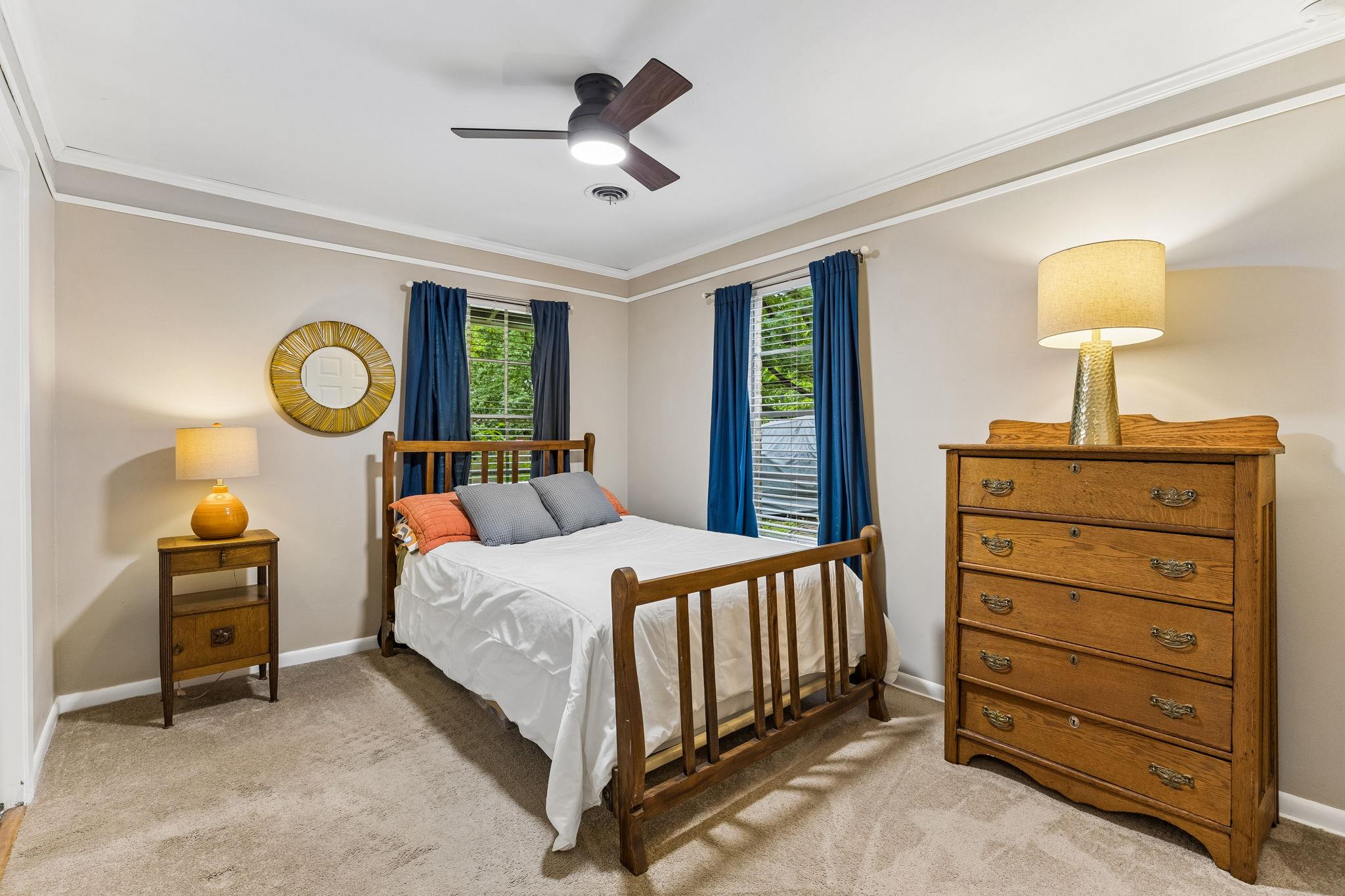 6902 Notre Dame Dr, Austin, TX 78723