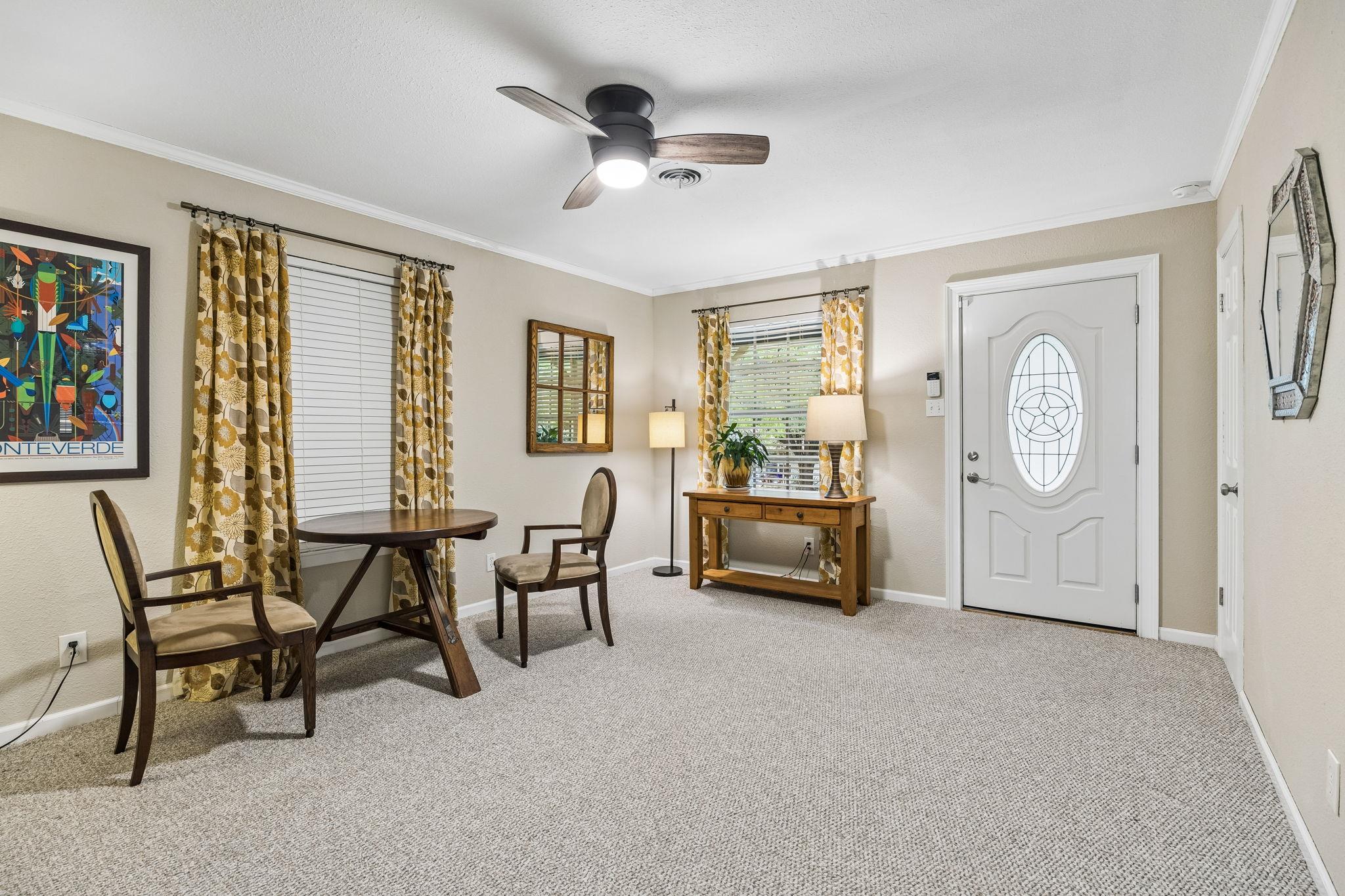 6902 Notre Dame Dr, Austin, TX 78723