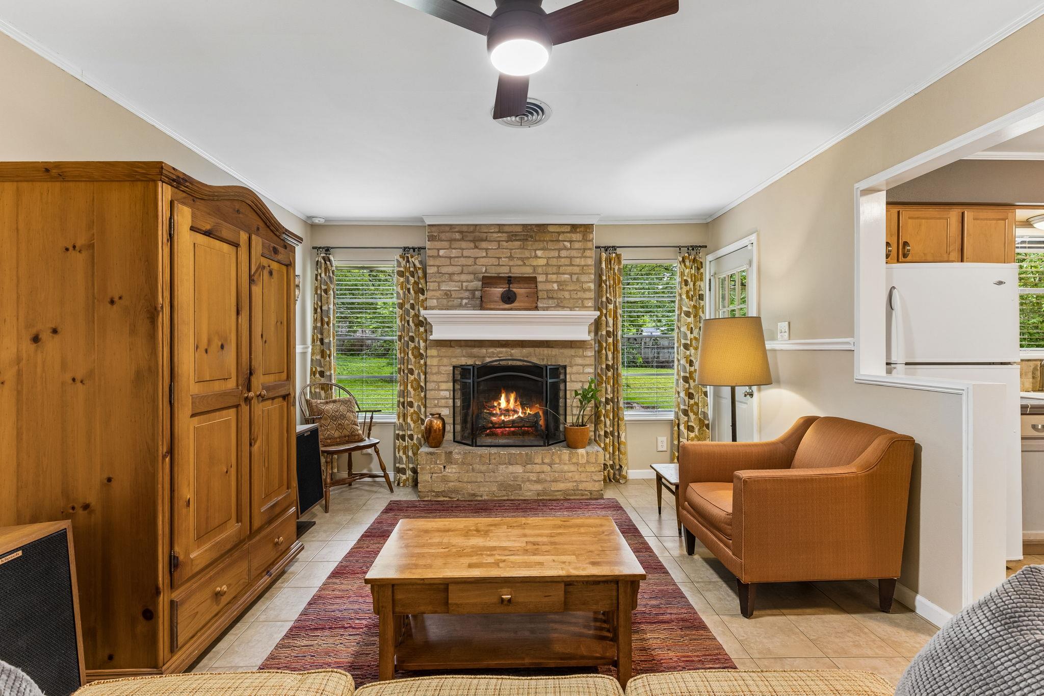 6902 Notre Dame Dr, Austin, TX 78723