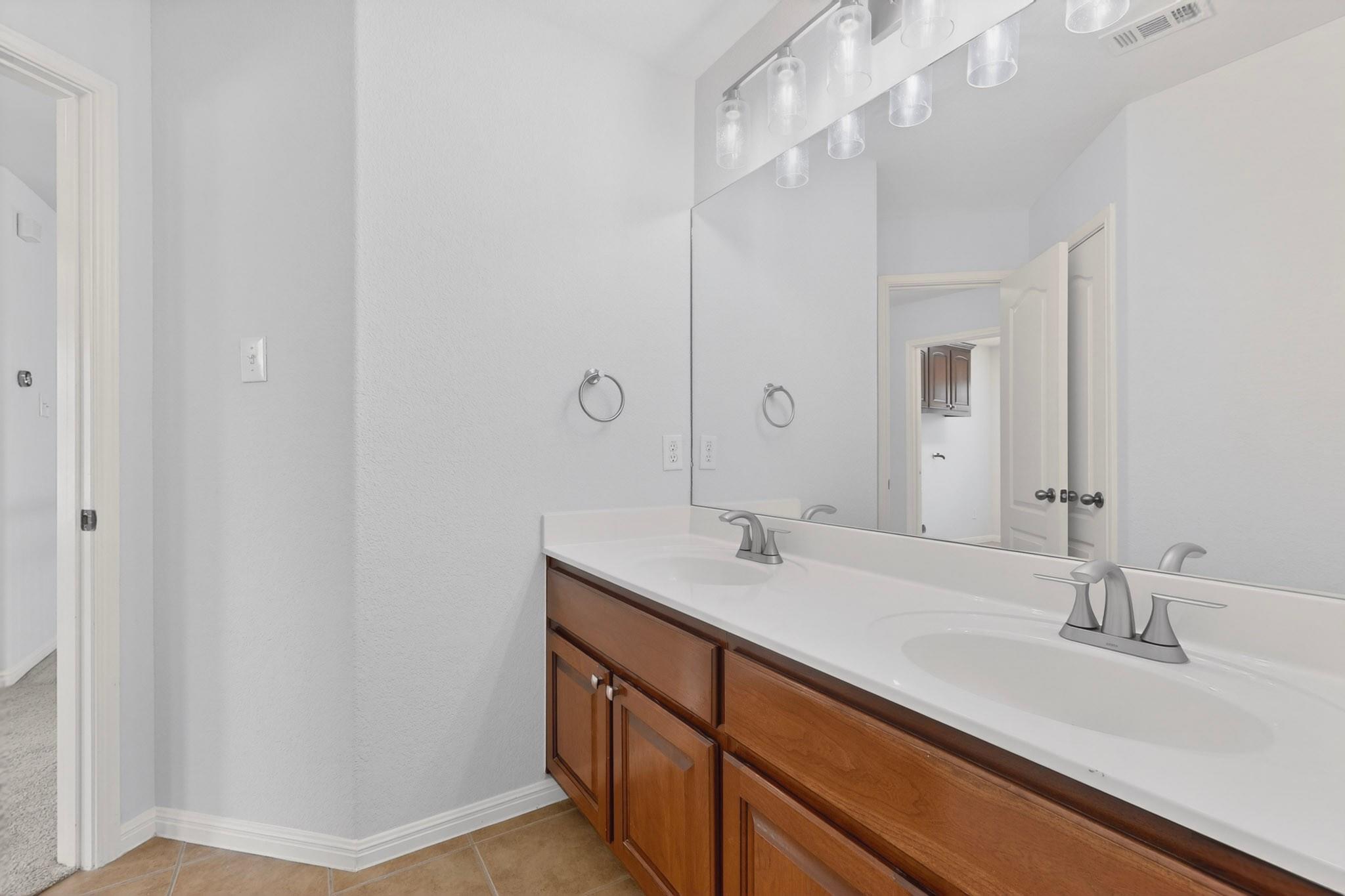 8617 Cobblestone, Austin, TX 78735