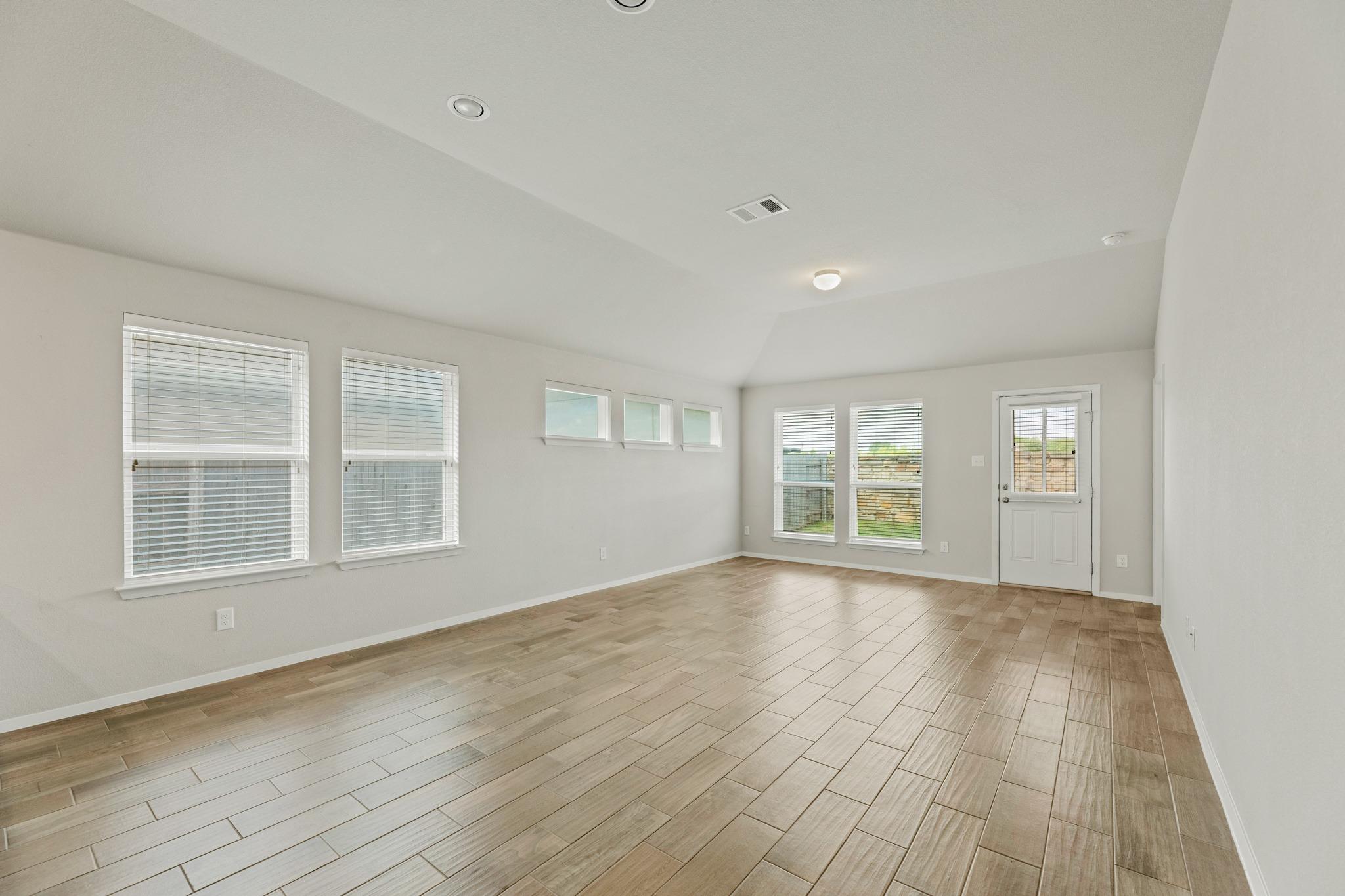 7920 Castelardo Pl # 50, Round Rock, TX 78665
