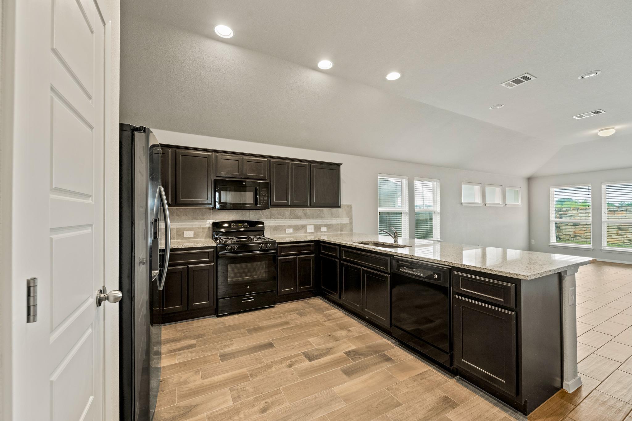 7920 Castelardo Pl # 50, Round Rock, TX 78665