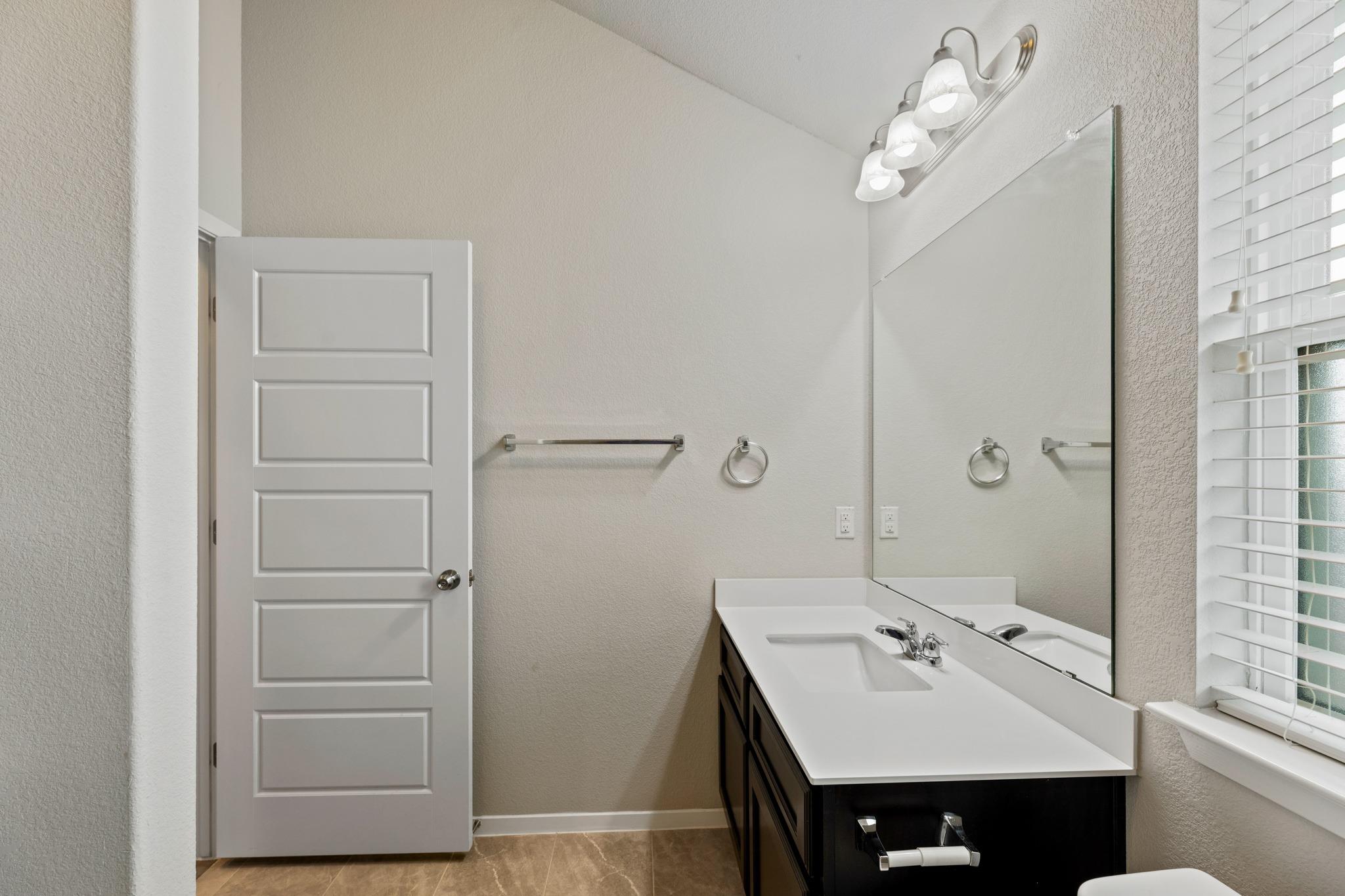 7920 Castelardo Pl # 50, Round Rock, TX 78665