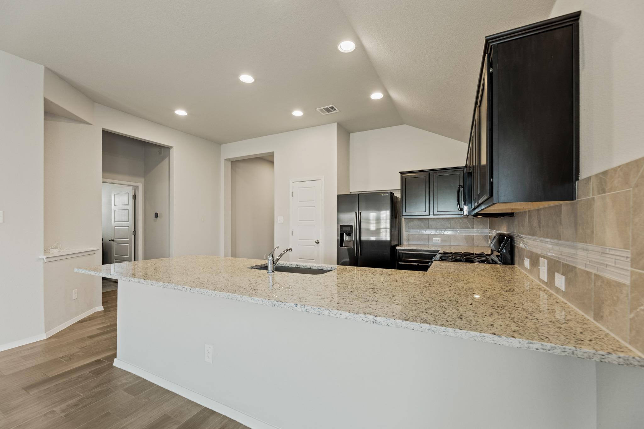 7920 Castelardo Pl # 50, Round Rock, TX 78665
