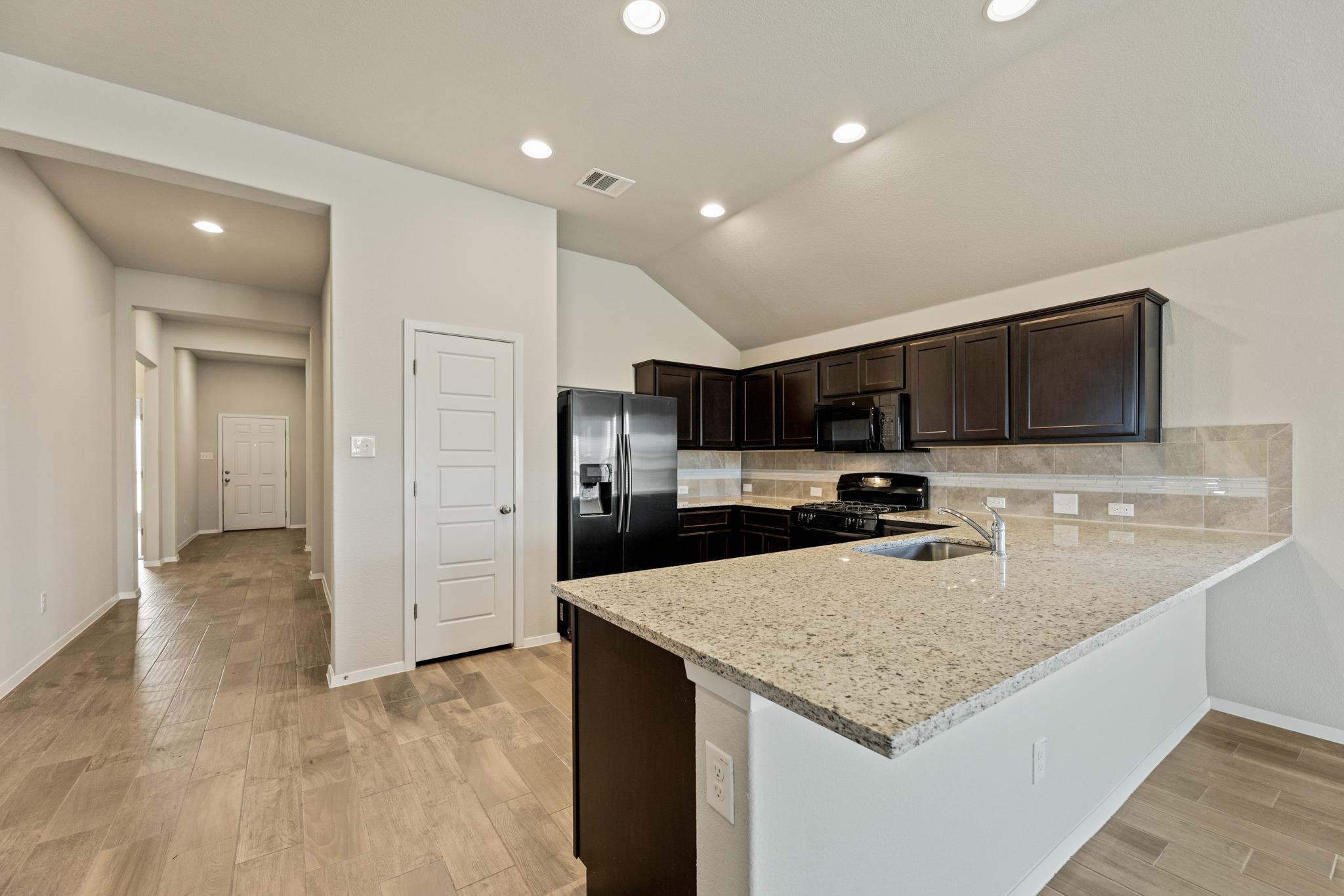 7920 Castelardo Pl # 50, Round Rock, TX 78665