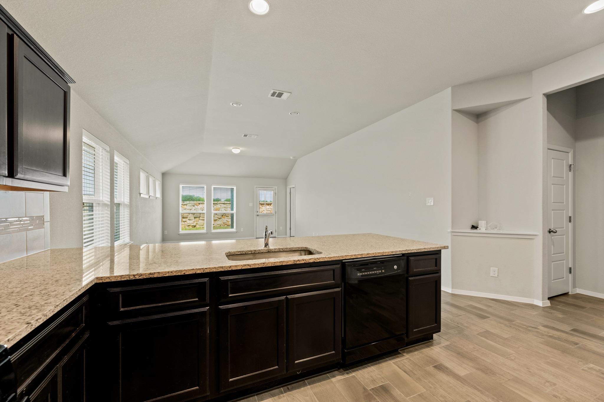 7920 Castelardo Pl # 50, Round Rock, TX 78665