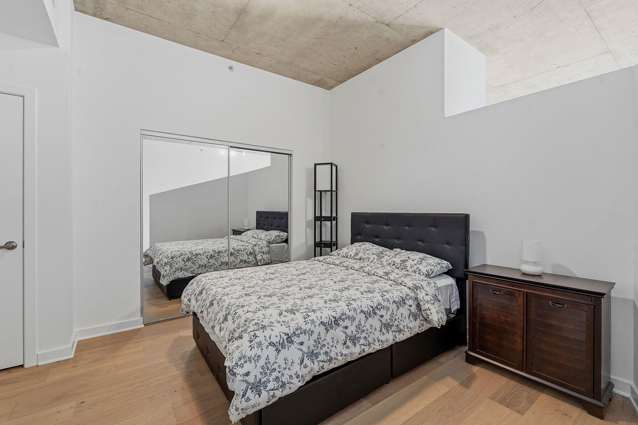 360 Nueces St # 1303, Austin, TX 78701