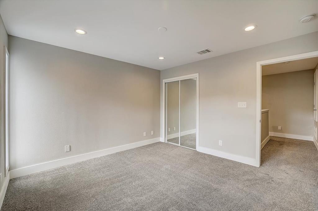 935 La Posada Dr # 222, Austin, TX 78752