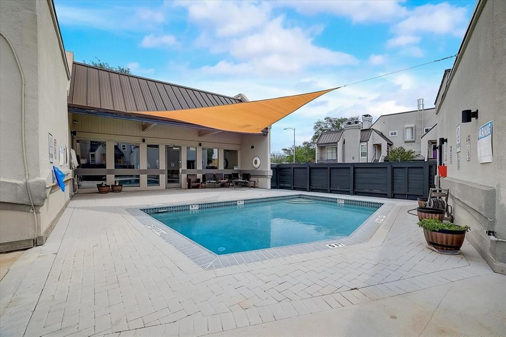 935 La Posada Dr # 222, Austin, TX 78752