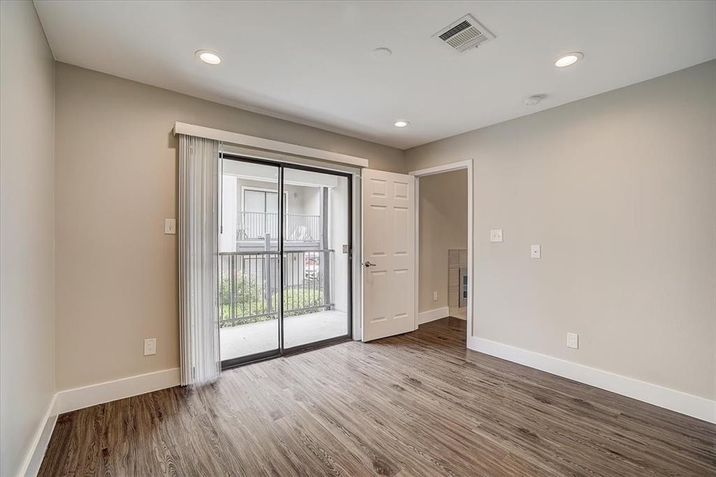 935 La Posada Dr # 222, Austin, TX 78752