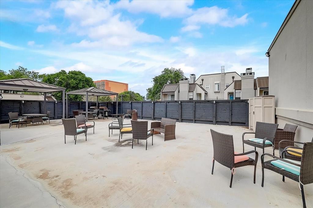 935 La Posada Dr # 222, Austin, TX 78752