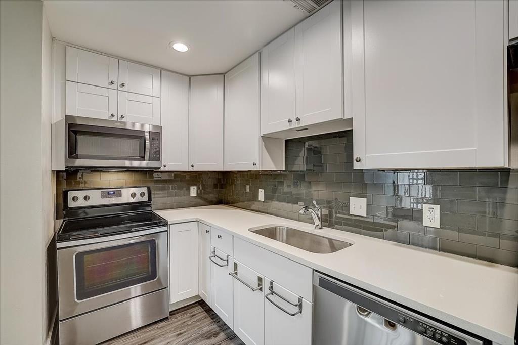 935 La Posada Dr # 222, Austin, TX 78752