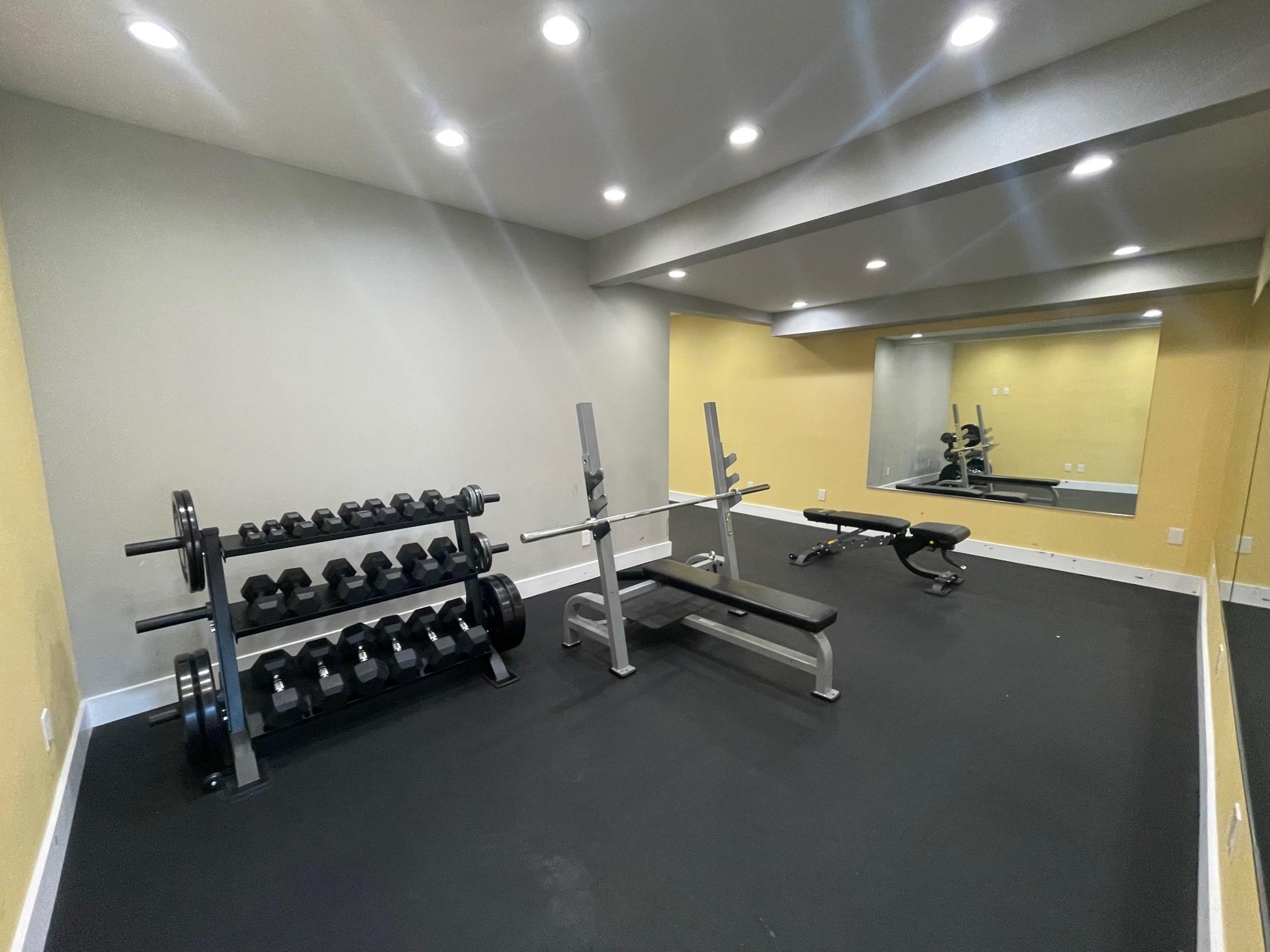 935 La Posada Dr # 222, Austin, TX 78752