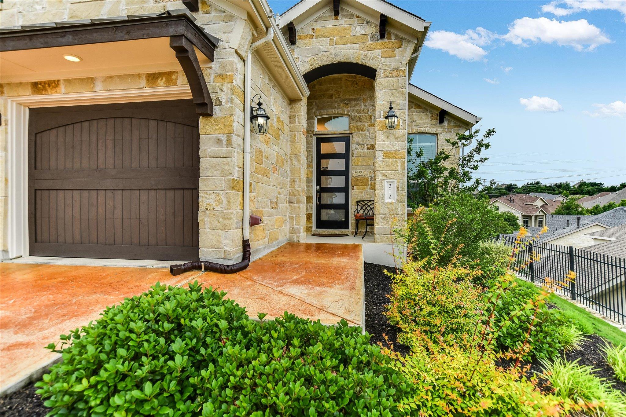 212 Olivia Dr # 117, Austin, TX 78738