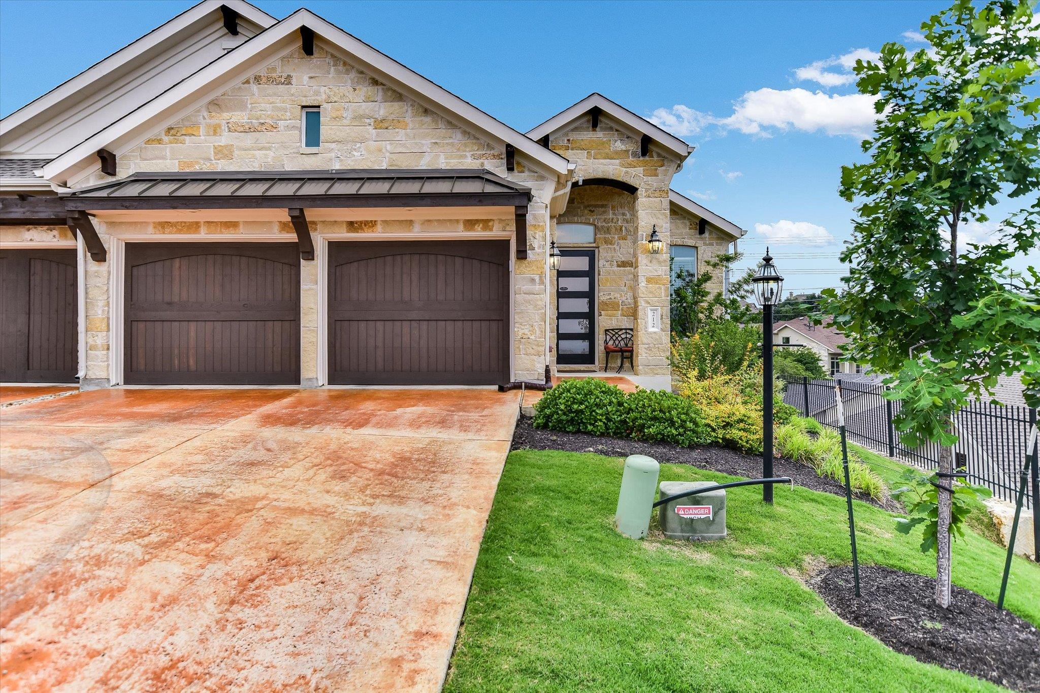 212 Olivia Dr # 117, Austin, TX 78738