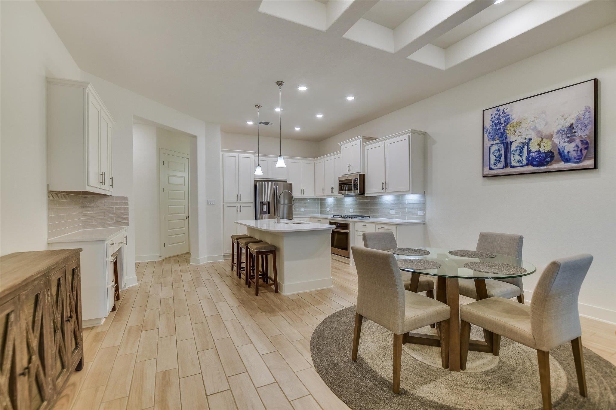 212 Olivia Dr # 117, Austin, TX 78738