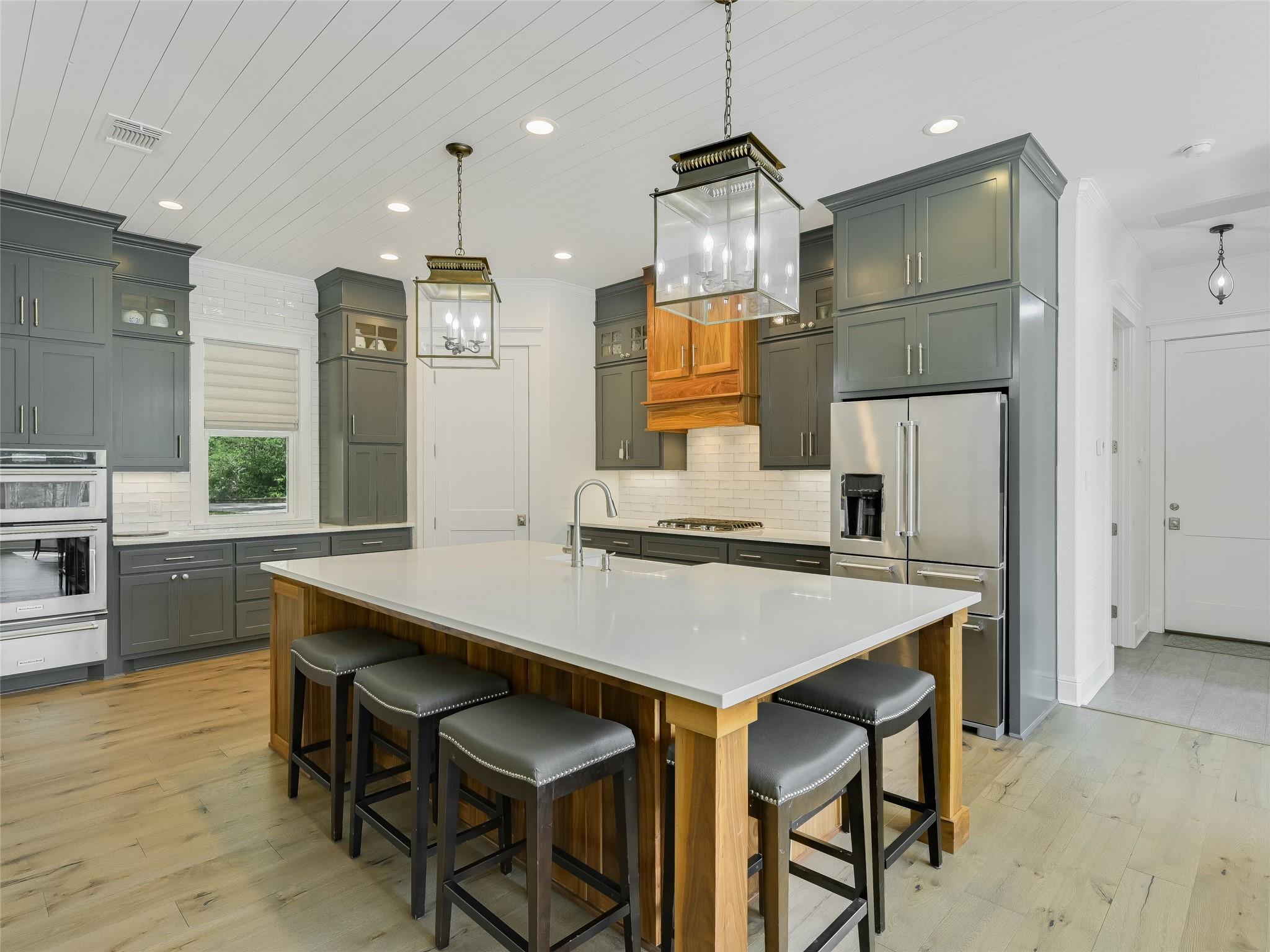 271 Tall Forest Dr, Bastrop, TX 78602