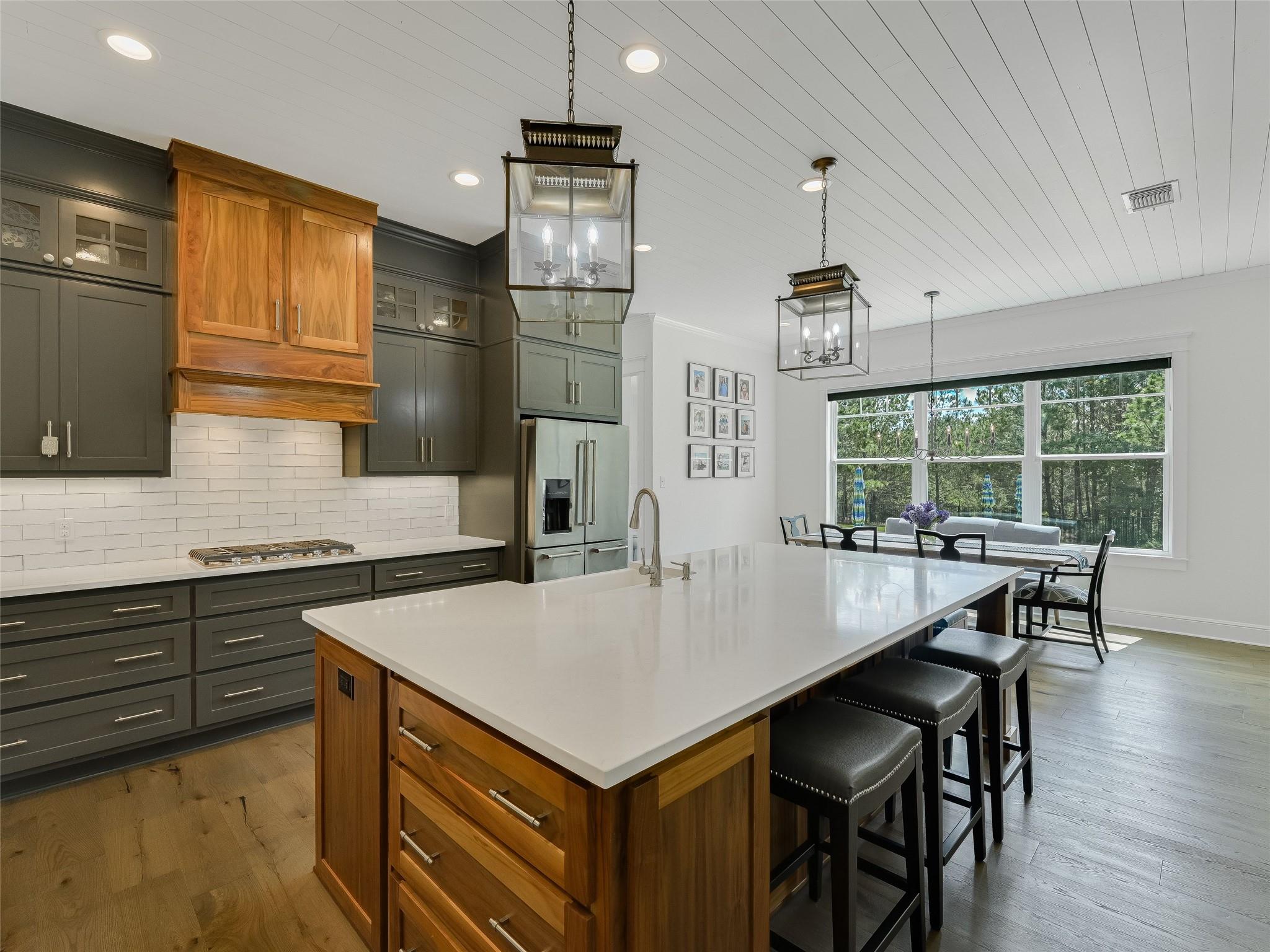 271 Tall Forest Dr, Bastrop, TX 78602