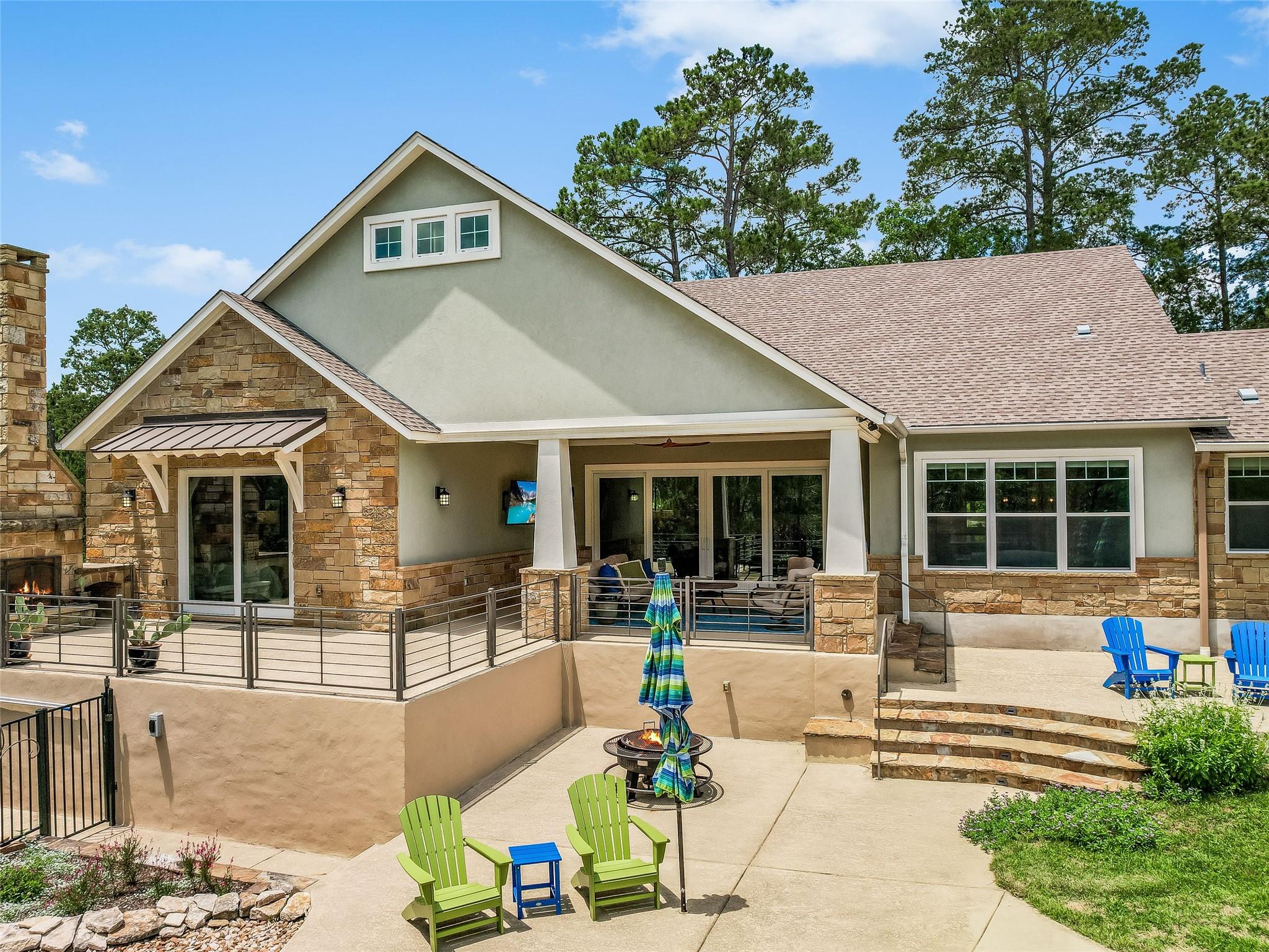 271 Tall Forest Dr, Bastrop, TX 78602