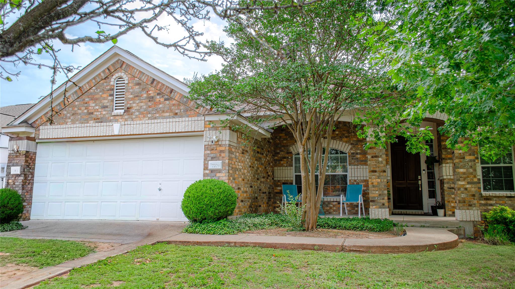 7709 Black Mountain Dr, Austin, TX 78736