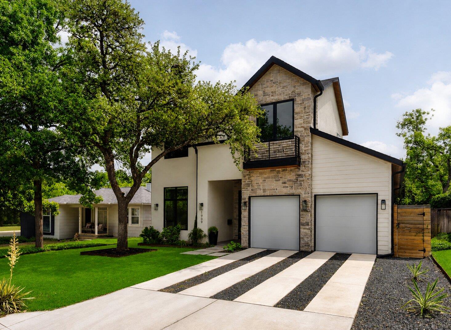 1909 W 40th St, Austin, TX 78731